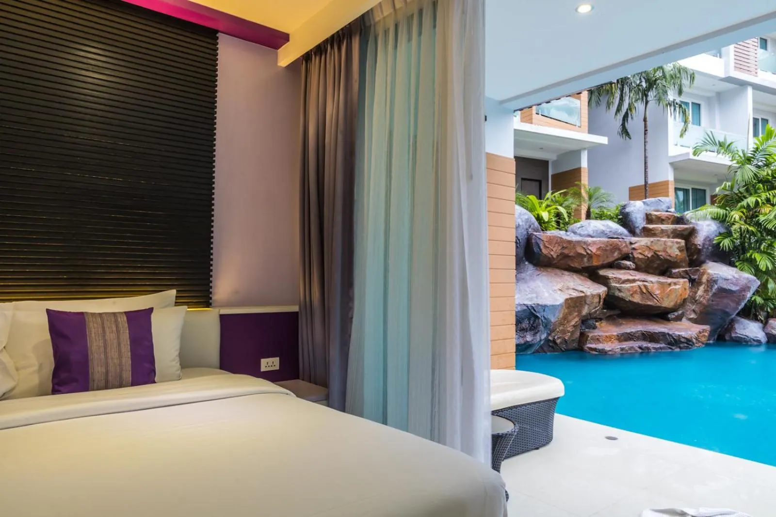 Bedroom, Bed in The L Resort, Krabi