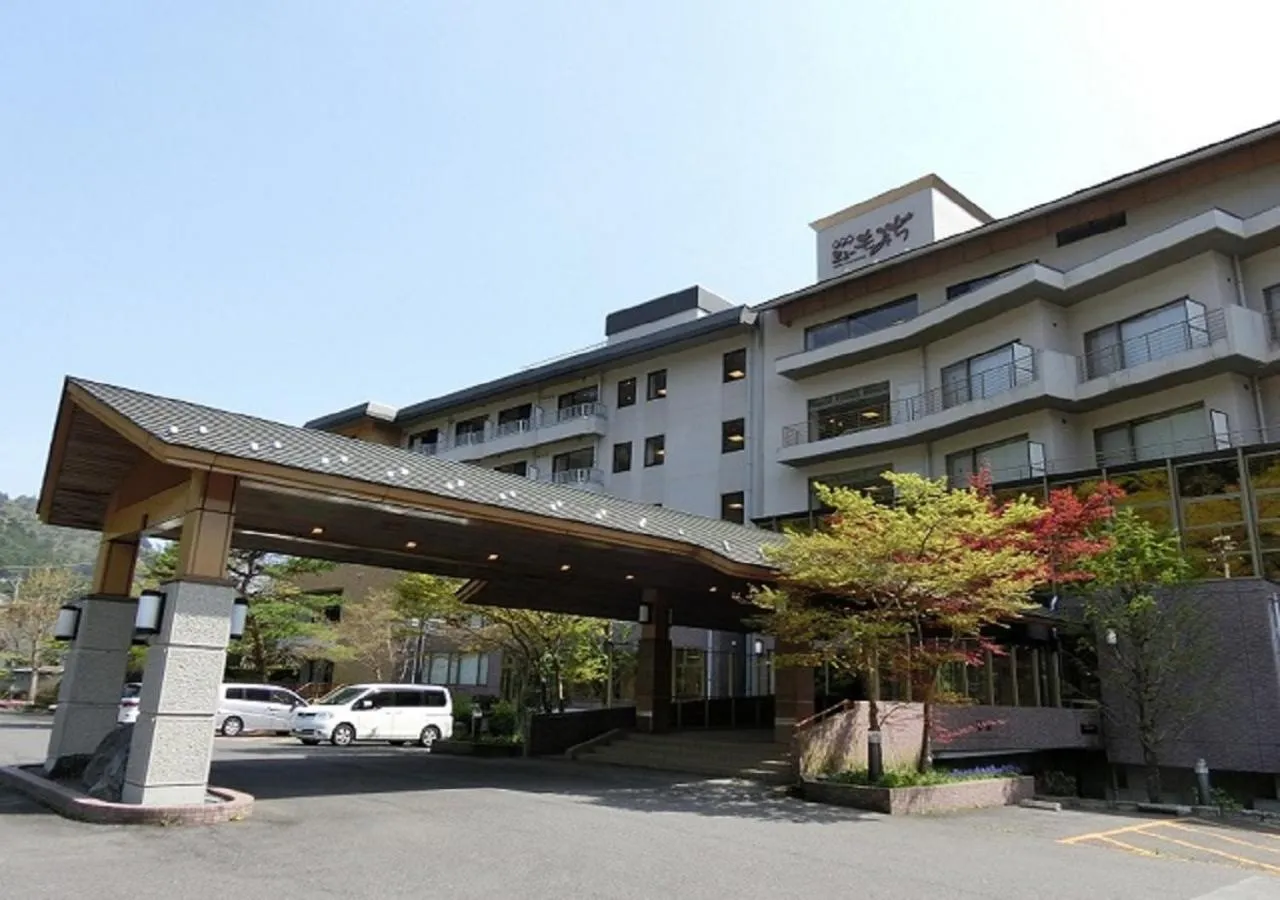 Facade/entrance in Hotel New Momiji