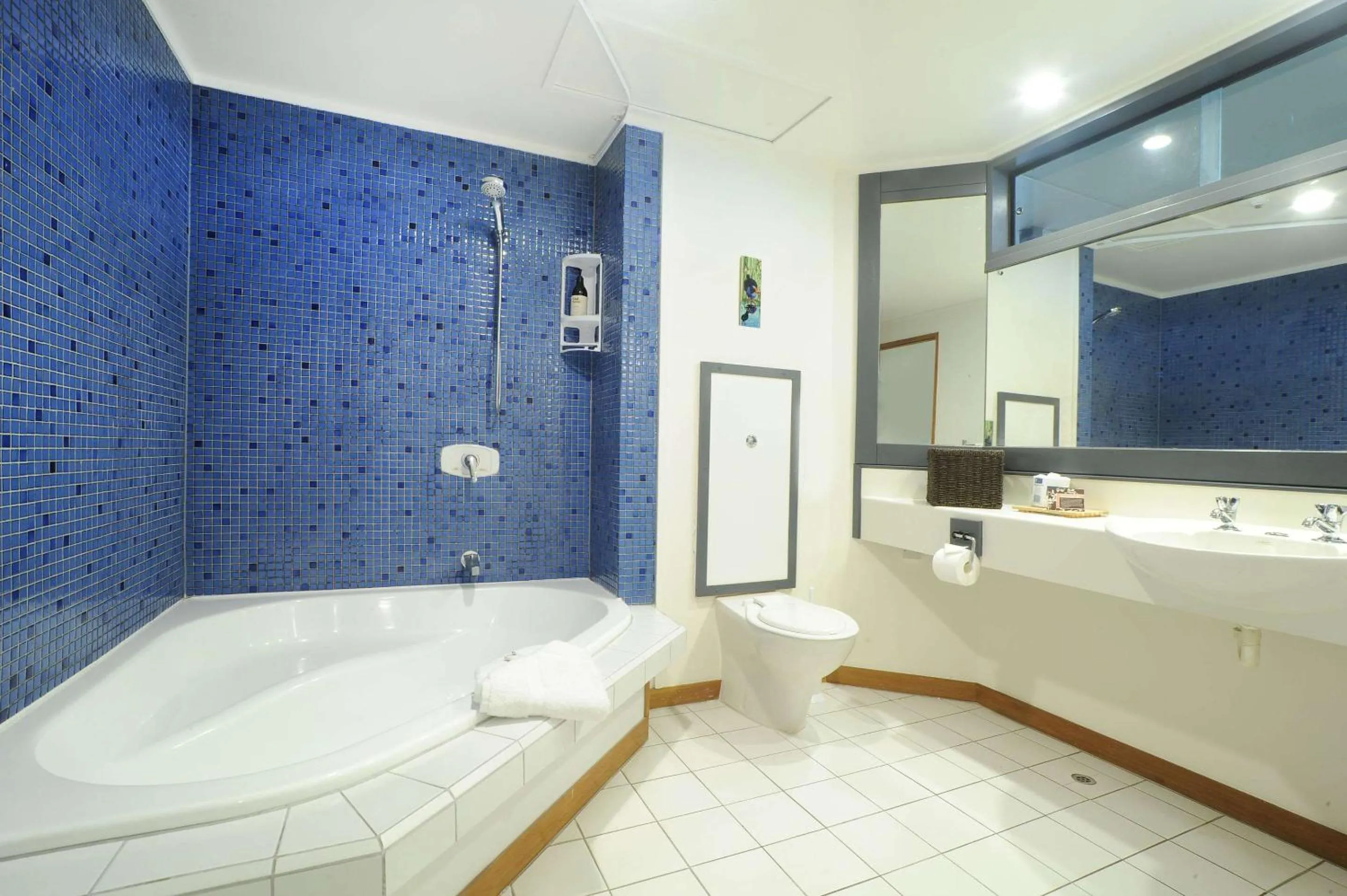 Bedroom in Quality Hotel Lincoln Green