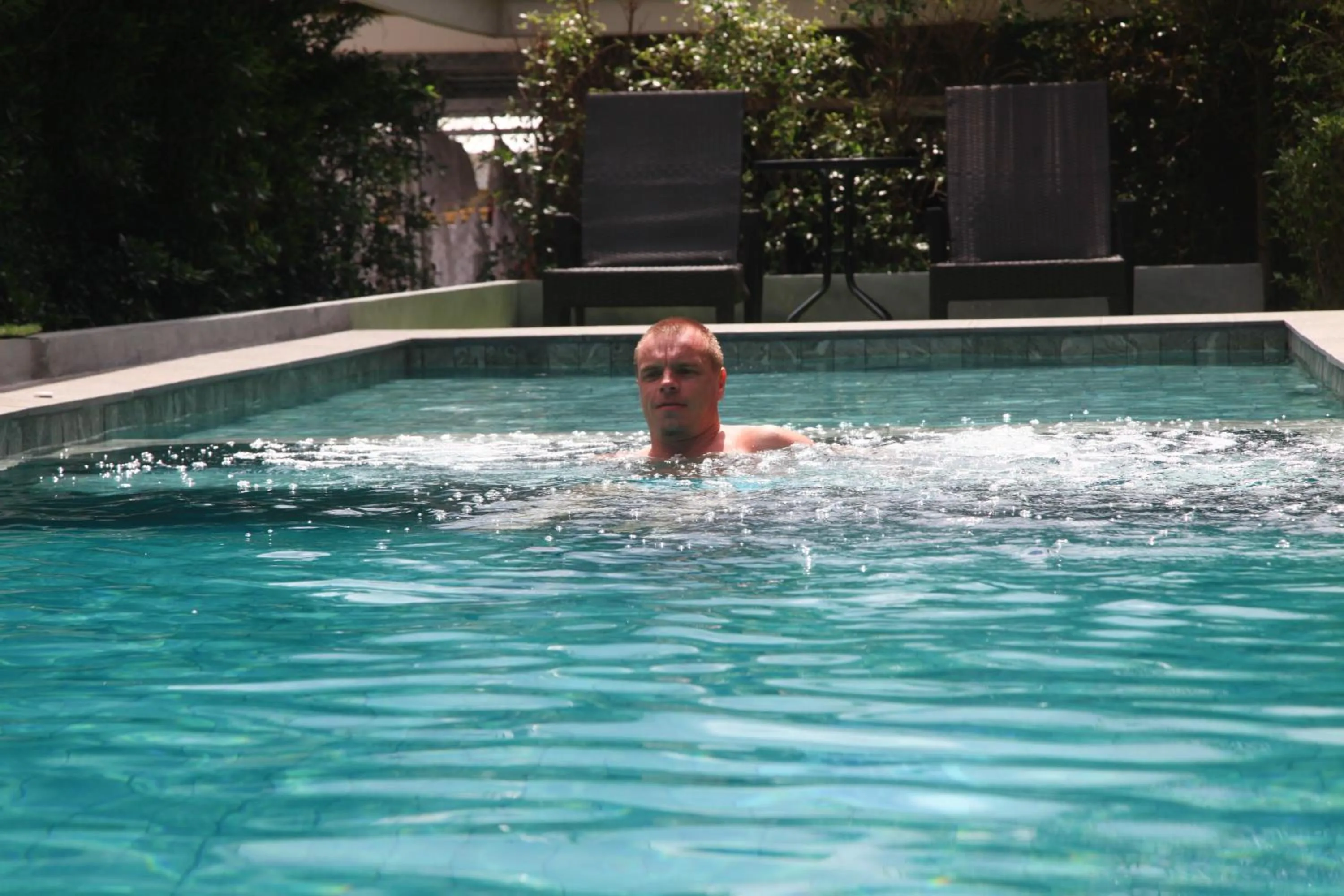 Swimming pool in The Glory Gold