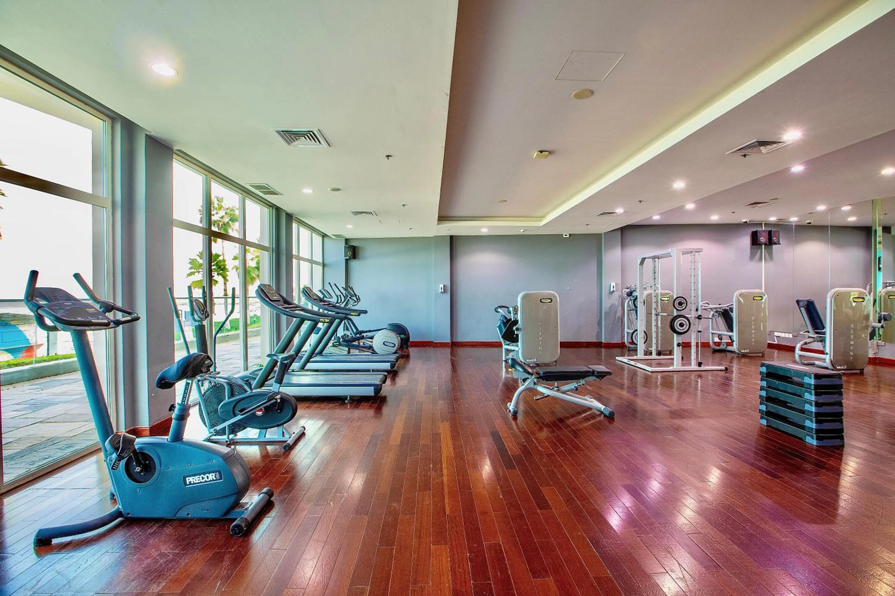 Fitness centre/facilities in Radisson Blu Resort, Fujairah