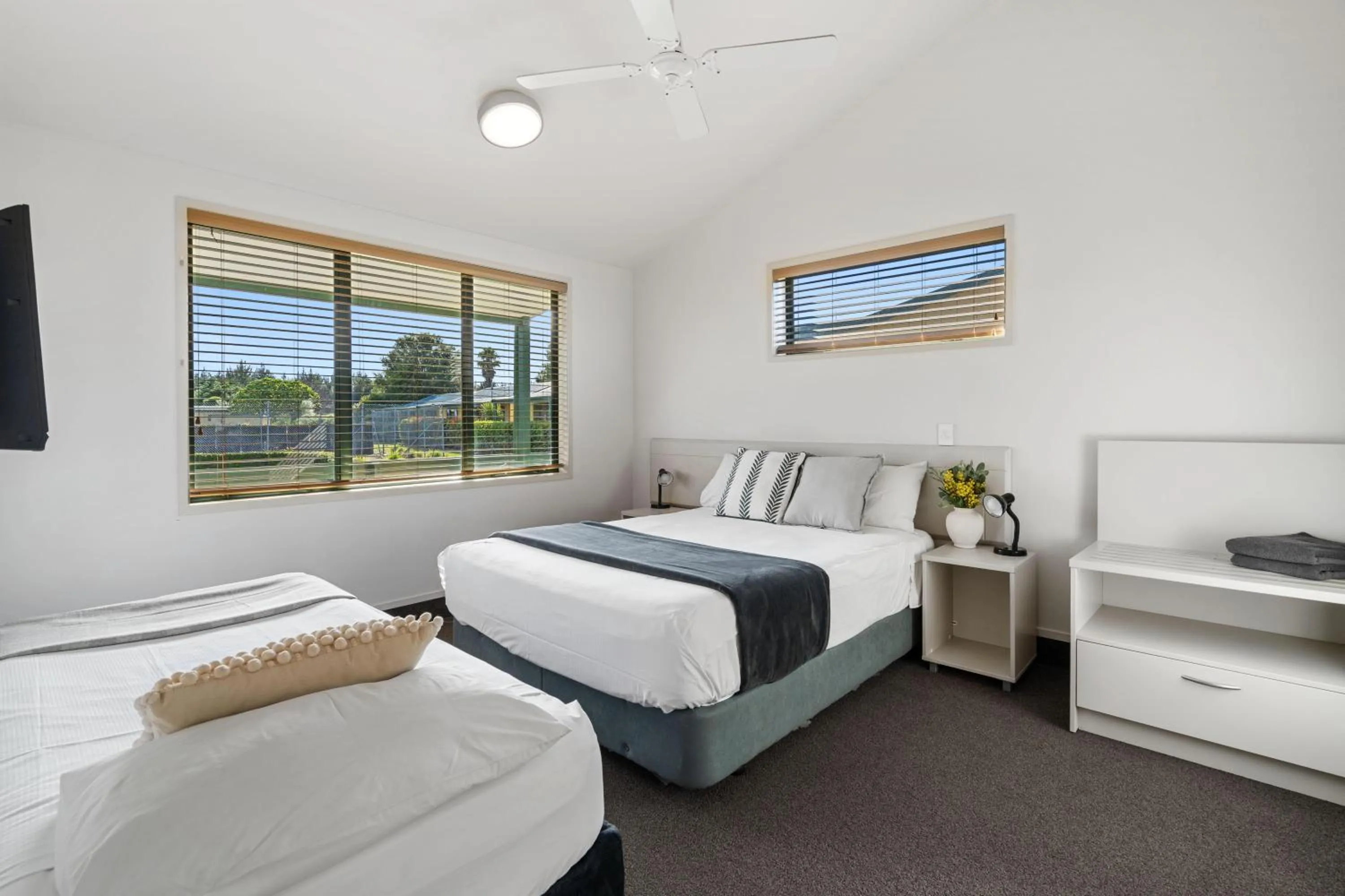 Bed in Tasman Holiday Parks - Miranda