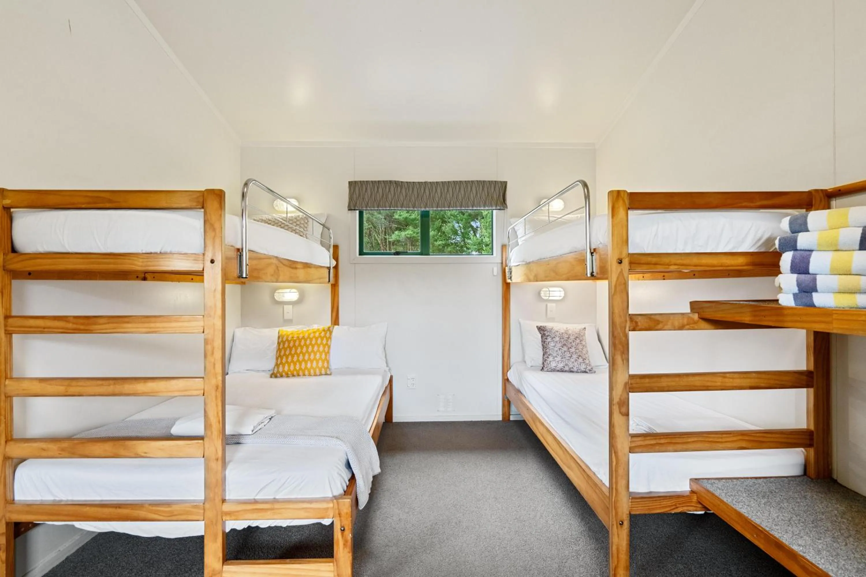 Bed in Tasman Holiday Parks - Miranda