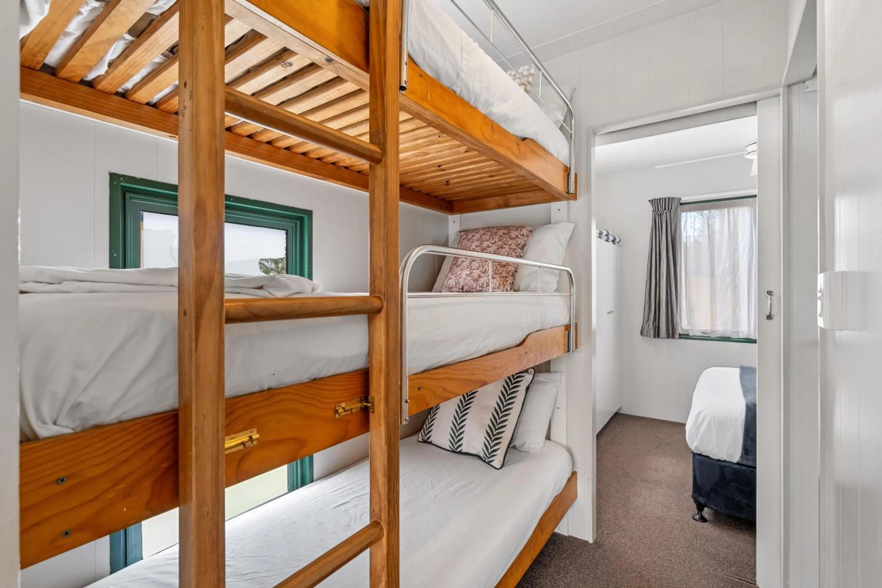 Bed in Tasman Holiday Parks - Miranda