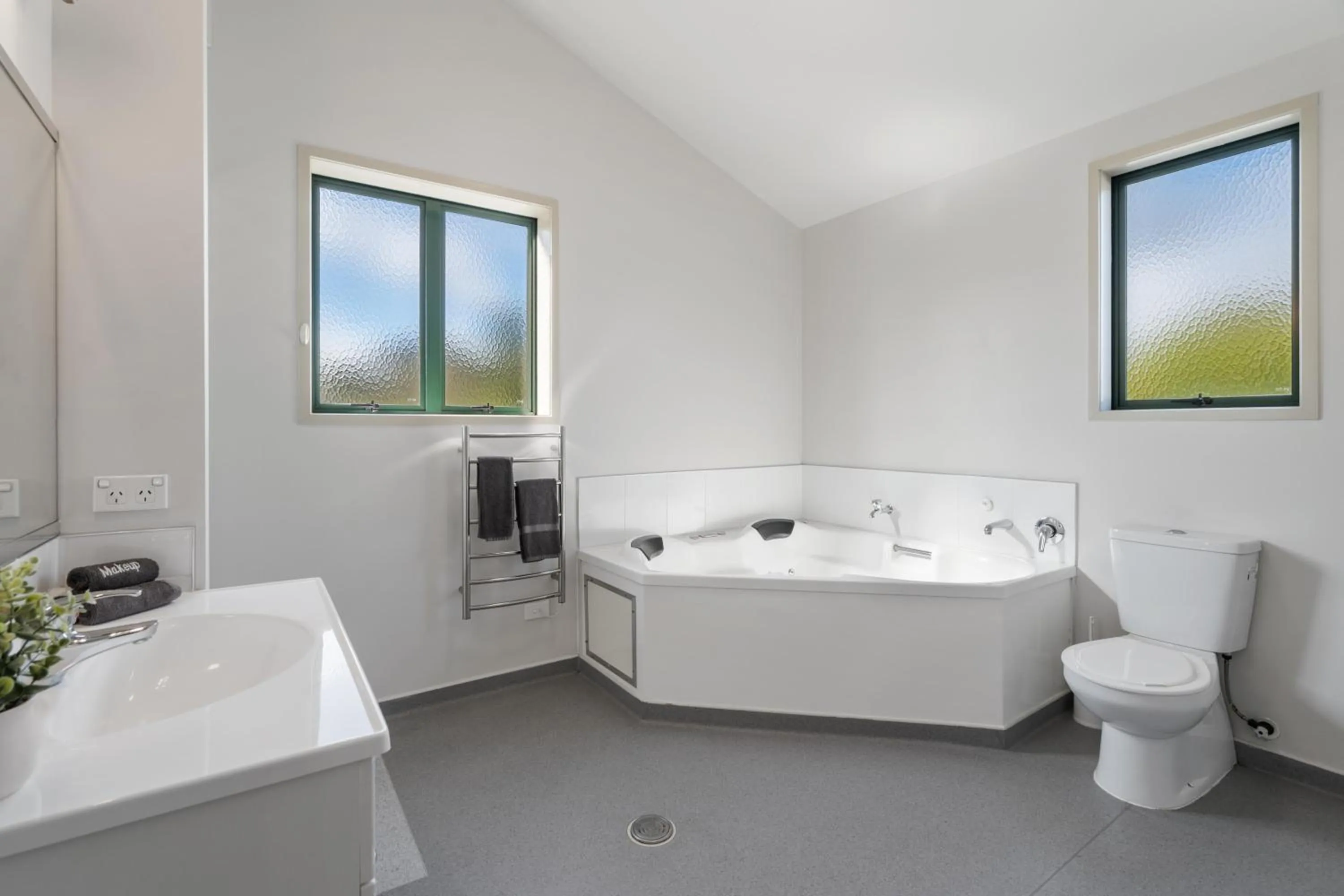 Tasman Holiday Parks - Miranda