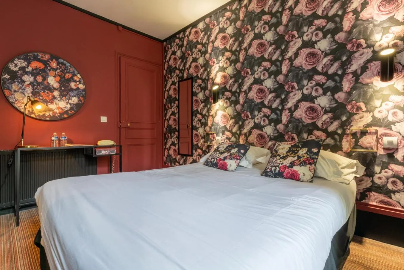 Bedroom, Bed in Nouvel Hôtel