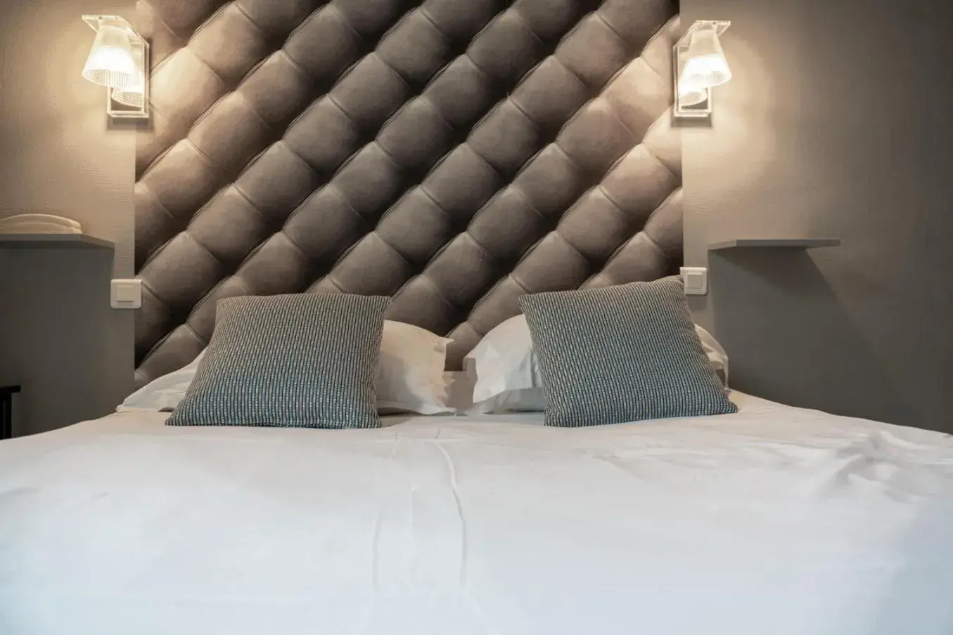 Standard Double Room in Nouvel Hôtel Standard Double Room in Nouvel Hôtel