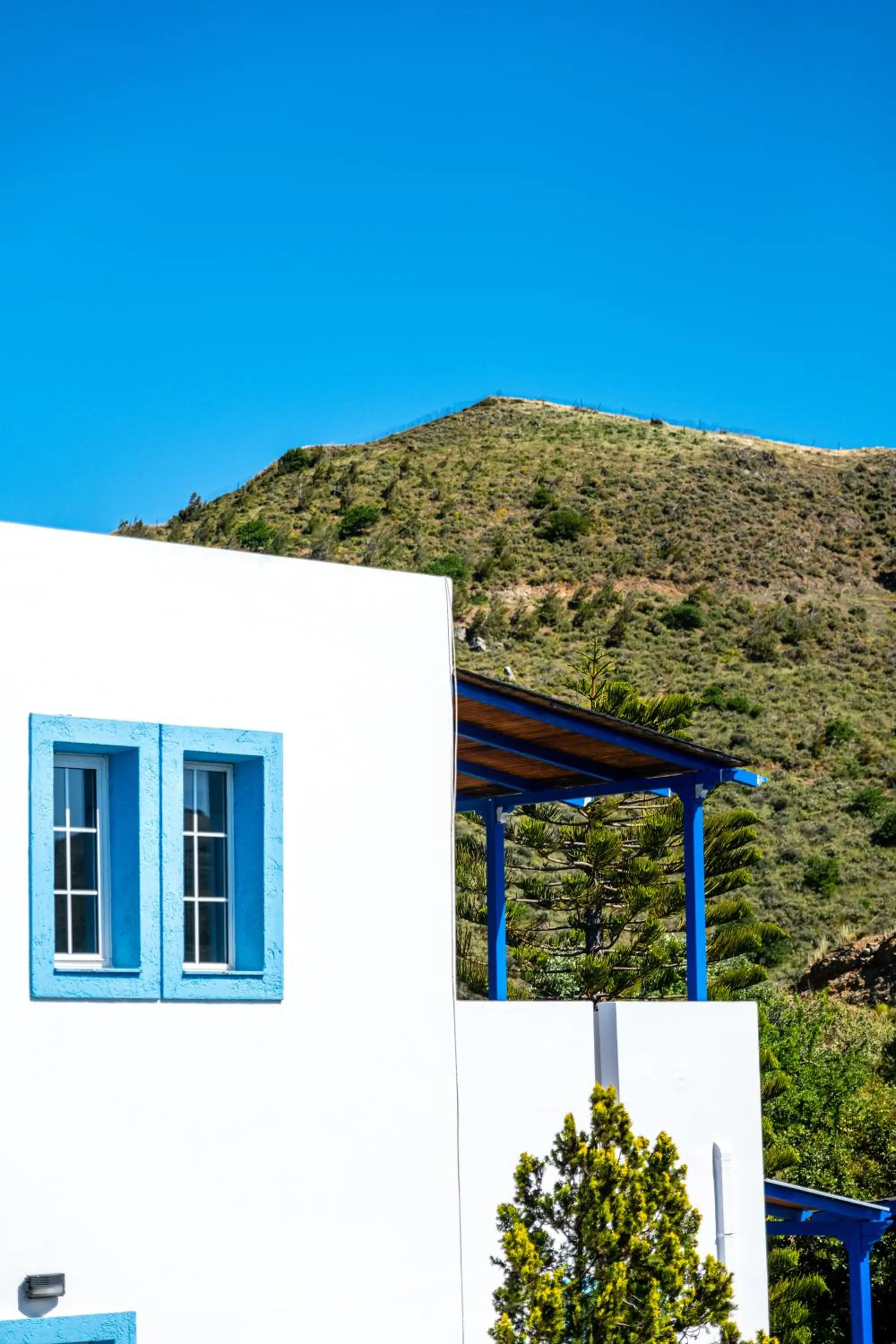 Property building in Anna Ageliki