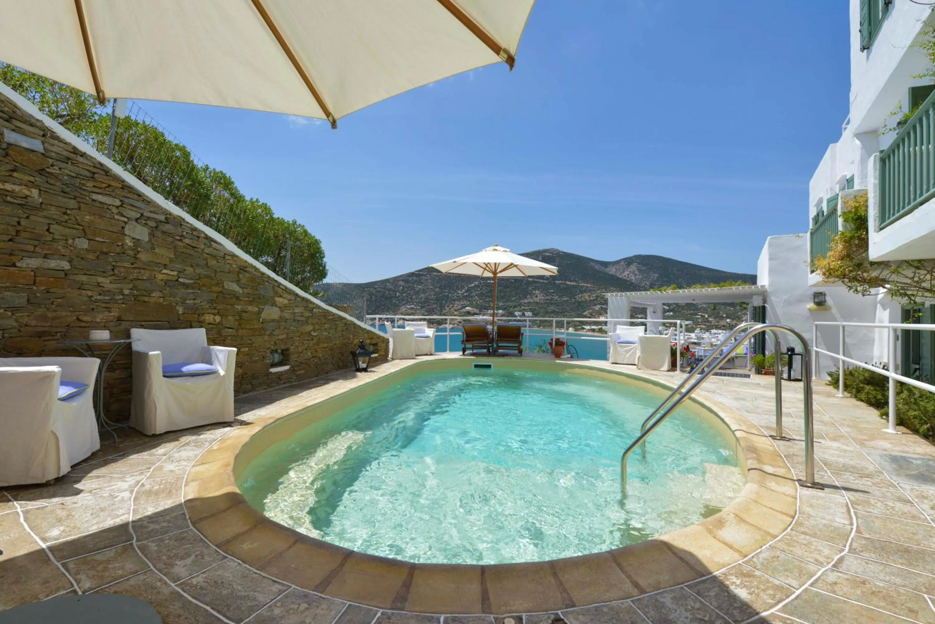 Property building in Niriedes Hotel