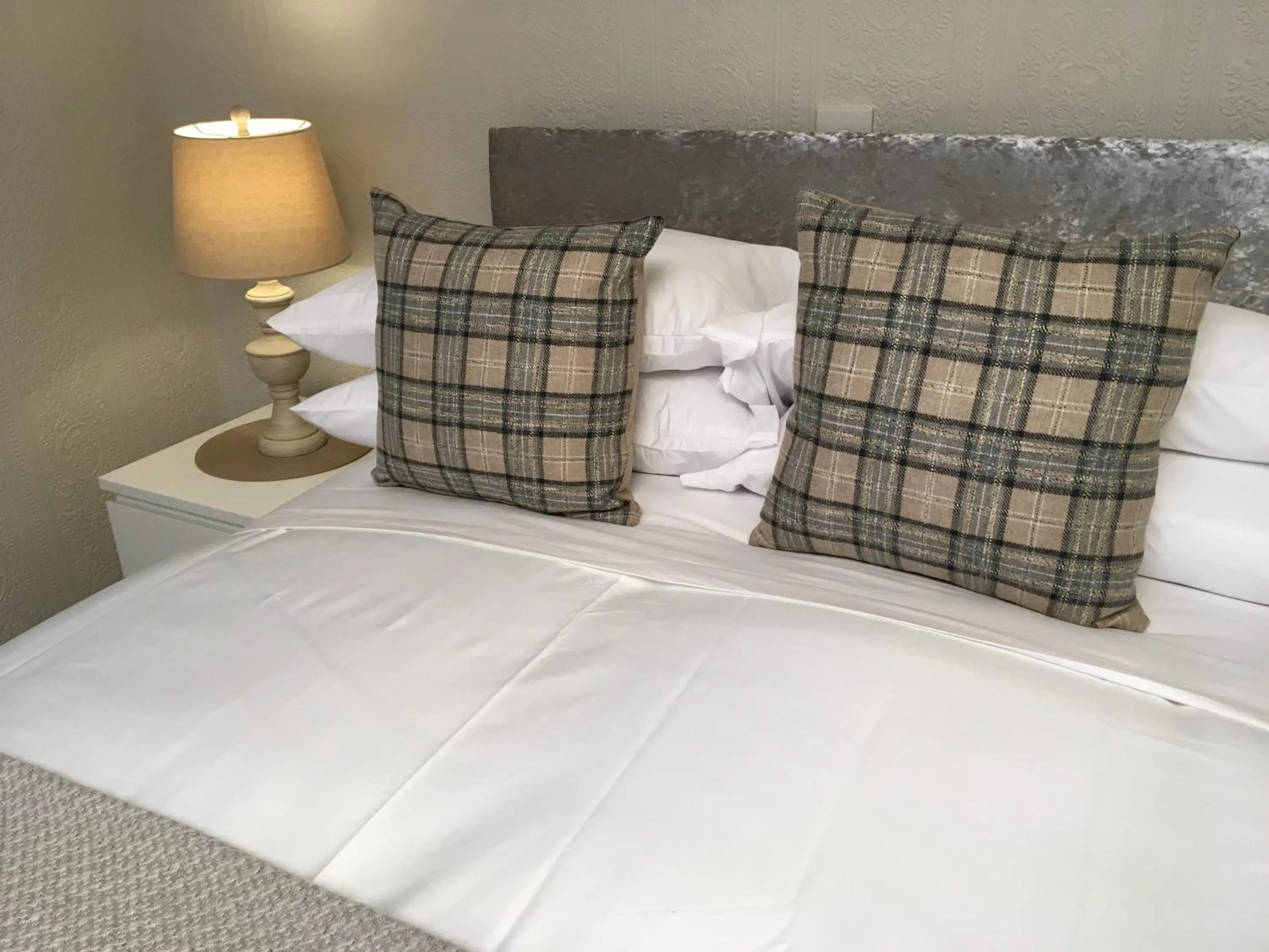 Other in Mode - The Old School House