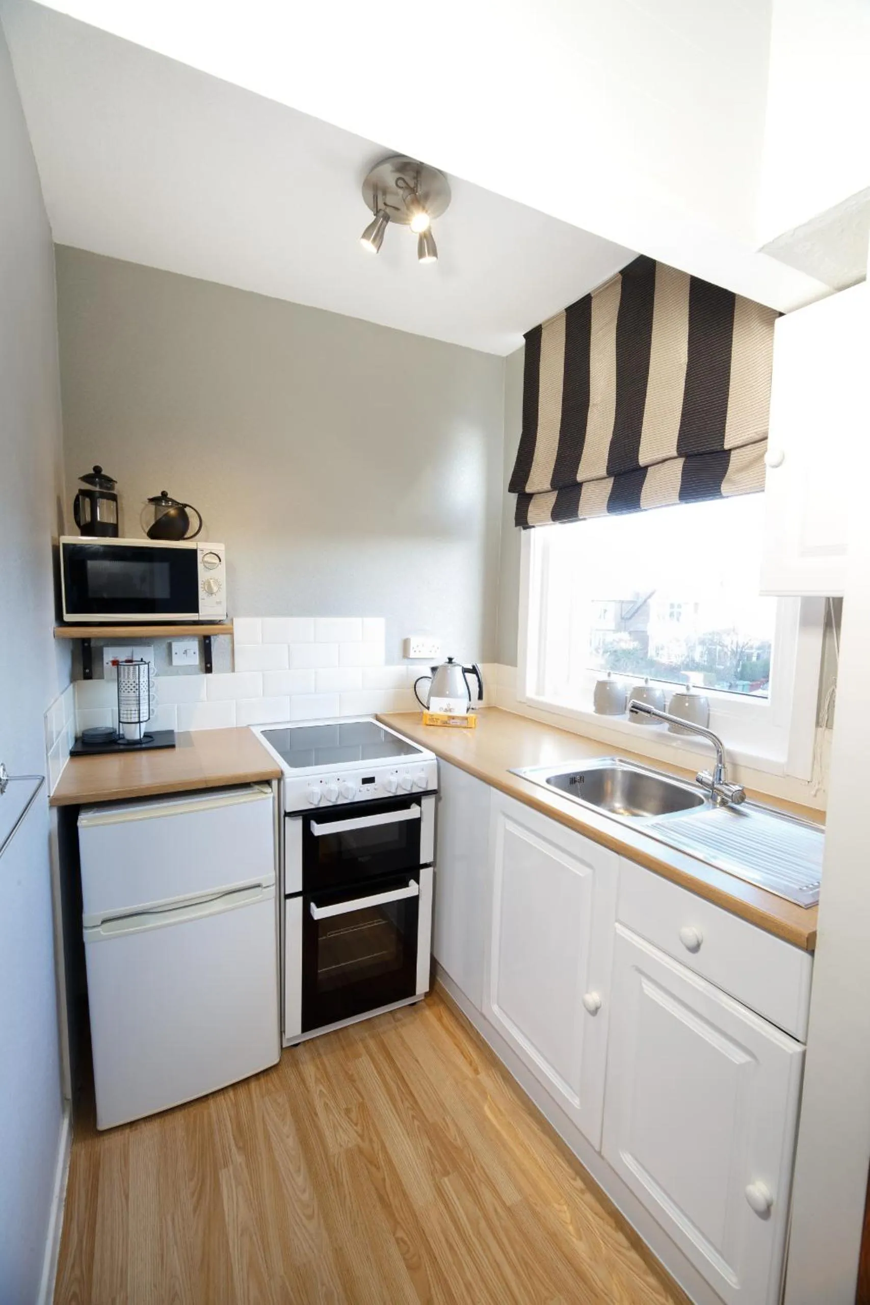 Kitchen or kitchenette in Mode - The Old School House