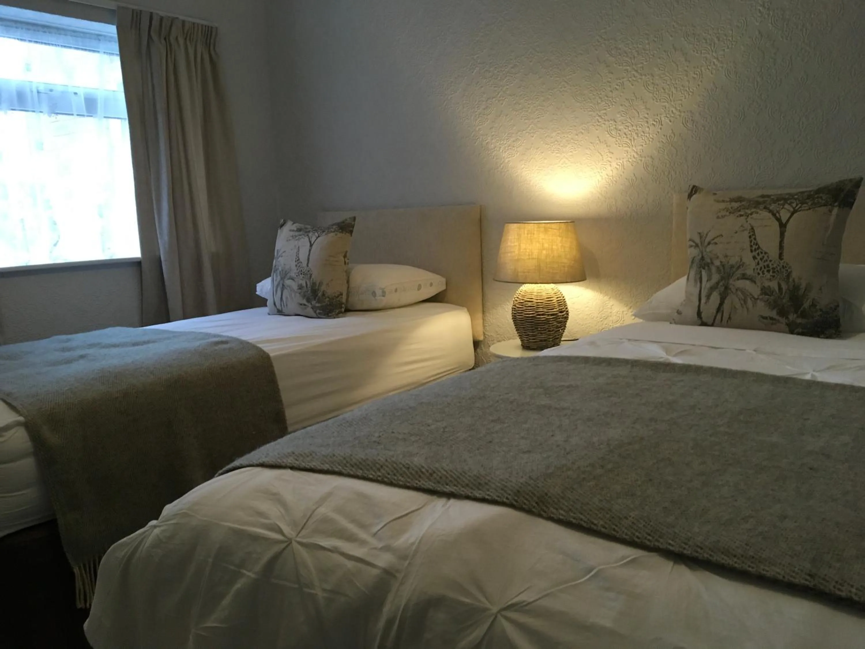 Other in Mode - The Old School House