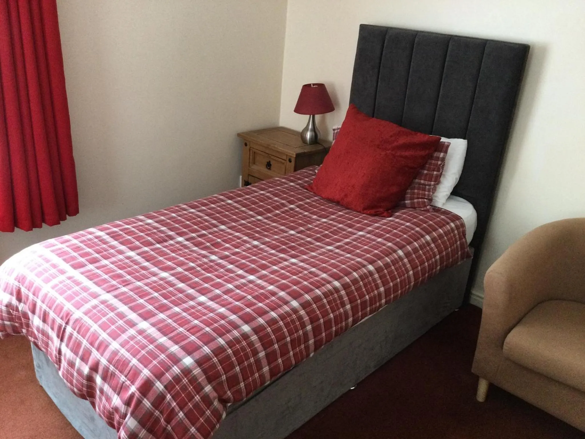 Bed in Gateway Lodge