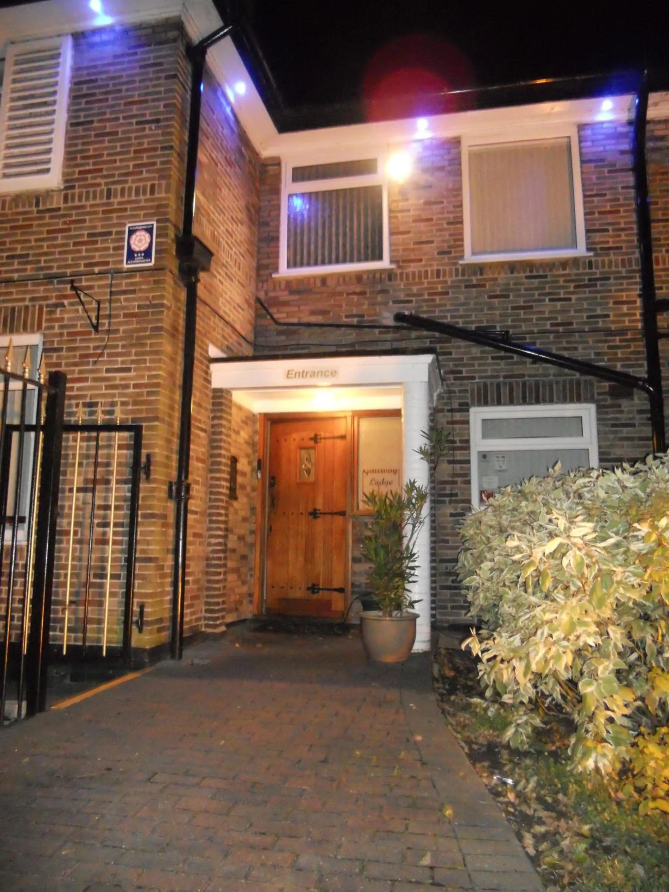 Facade/entrance in Gateway Lodge