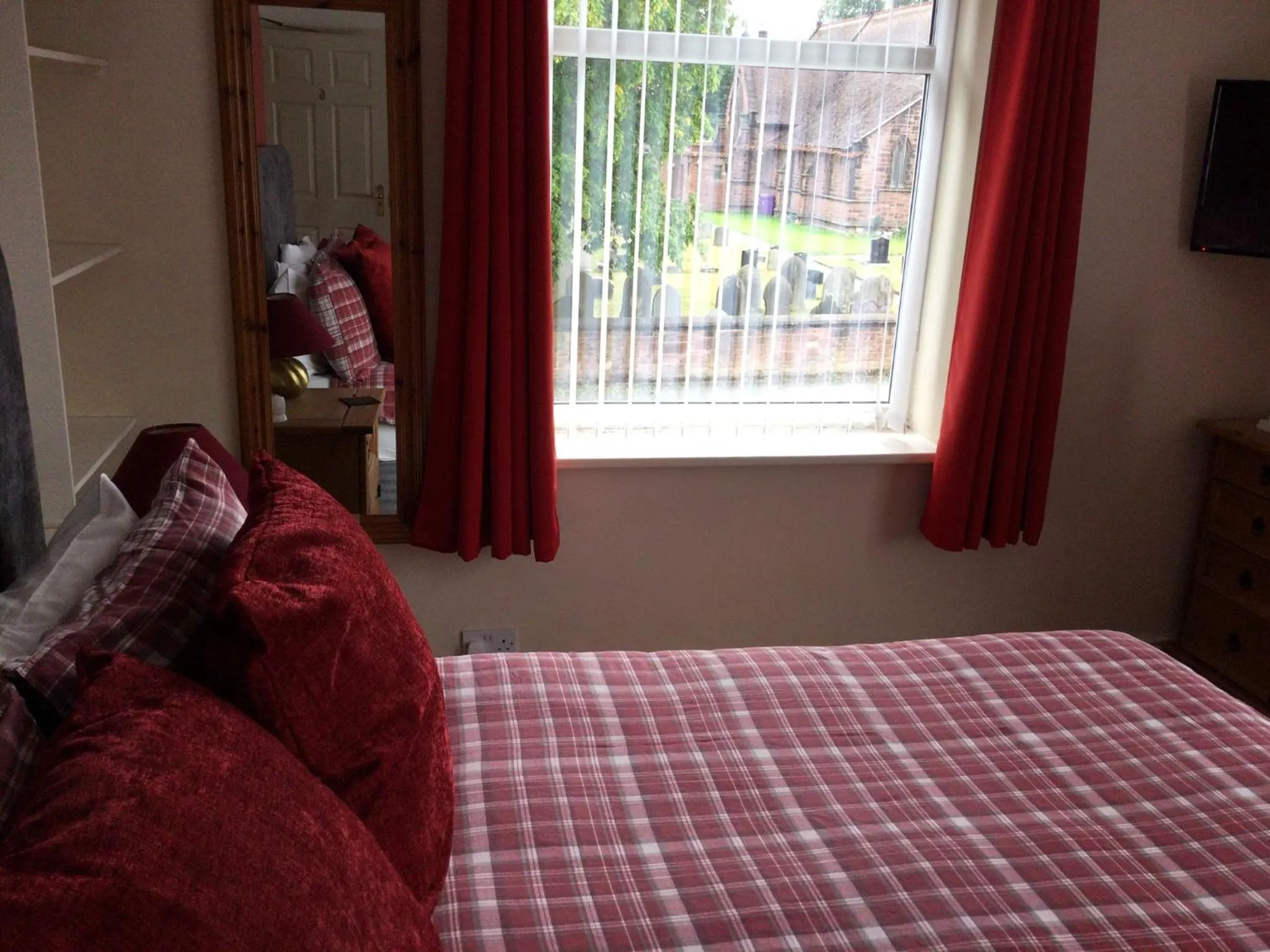 Bed in Gateway Lodge