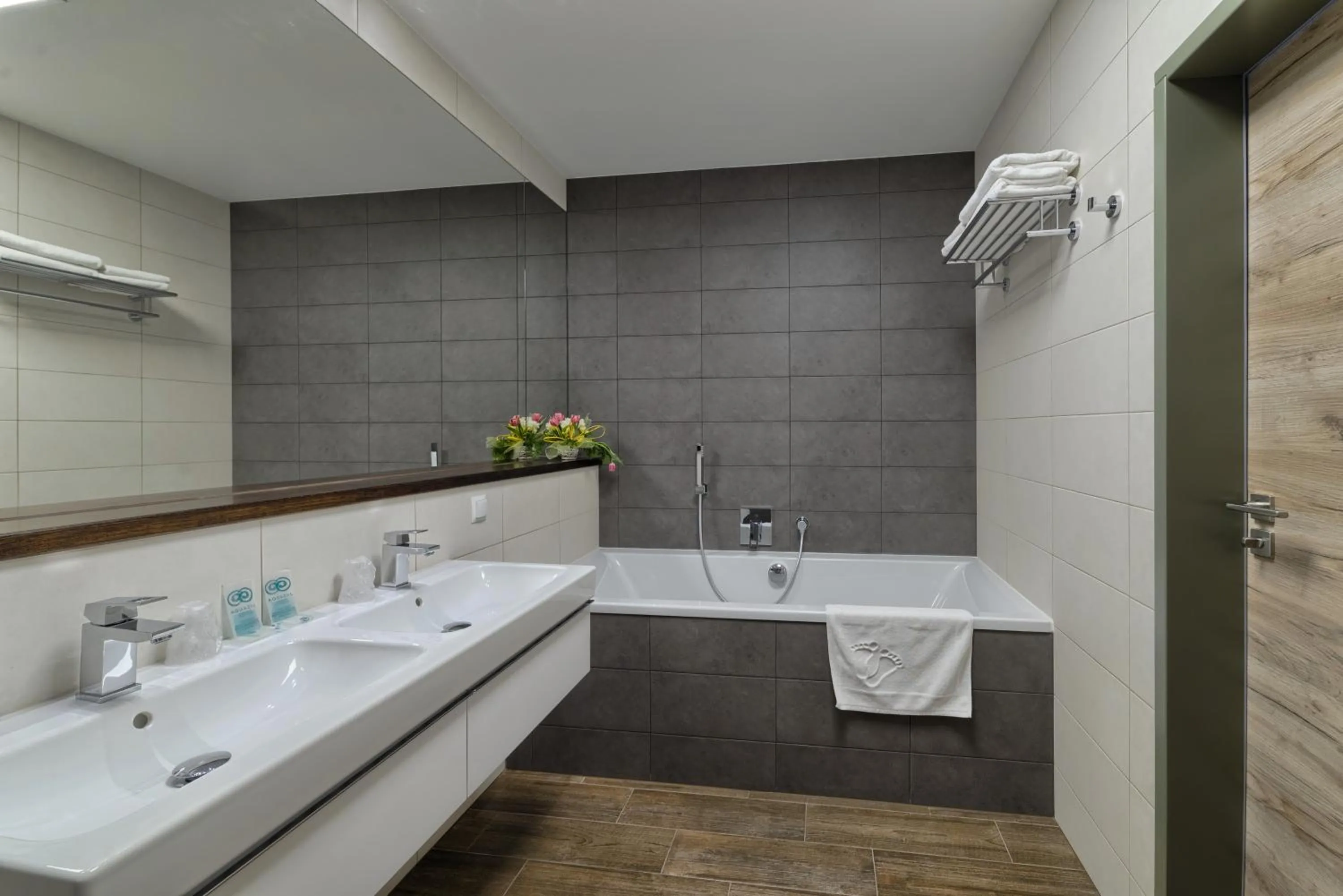 Bathroom in Hotel Scout