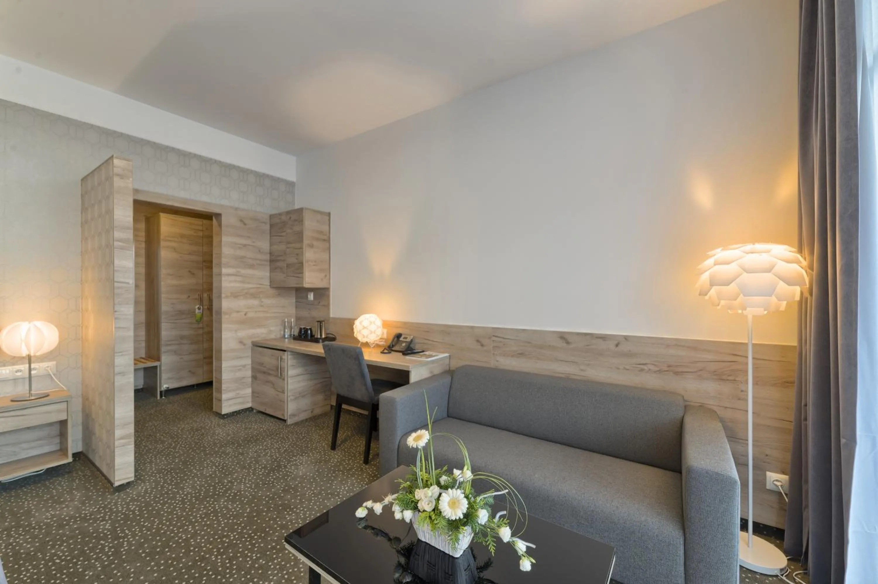 locker in Hotel Scout