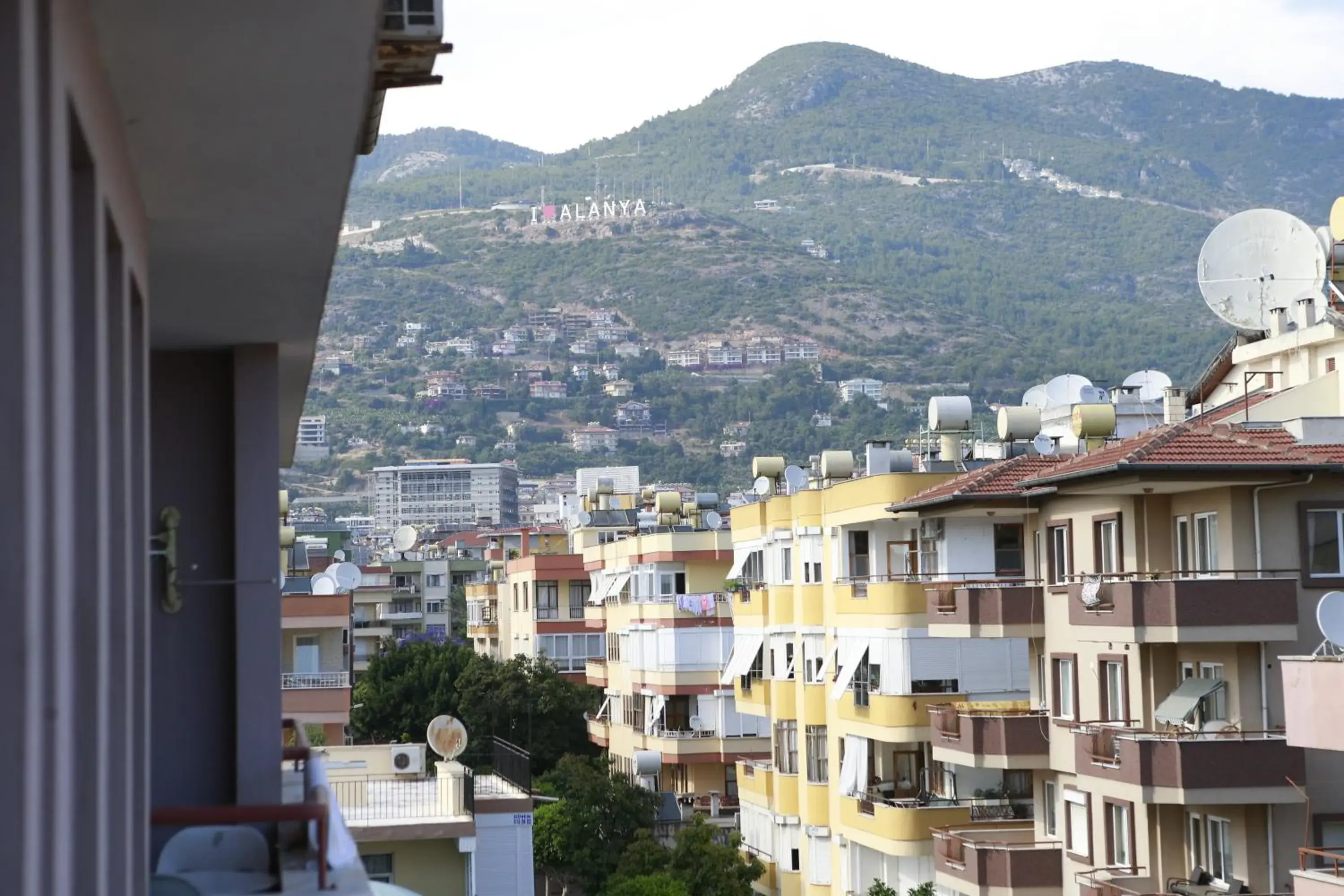 Mountain view in Maren Beach Apart Hotel Mountain view in Maren Beach Apart Hotel