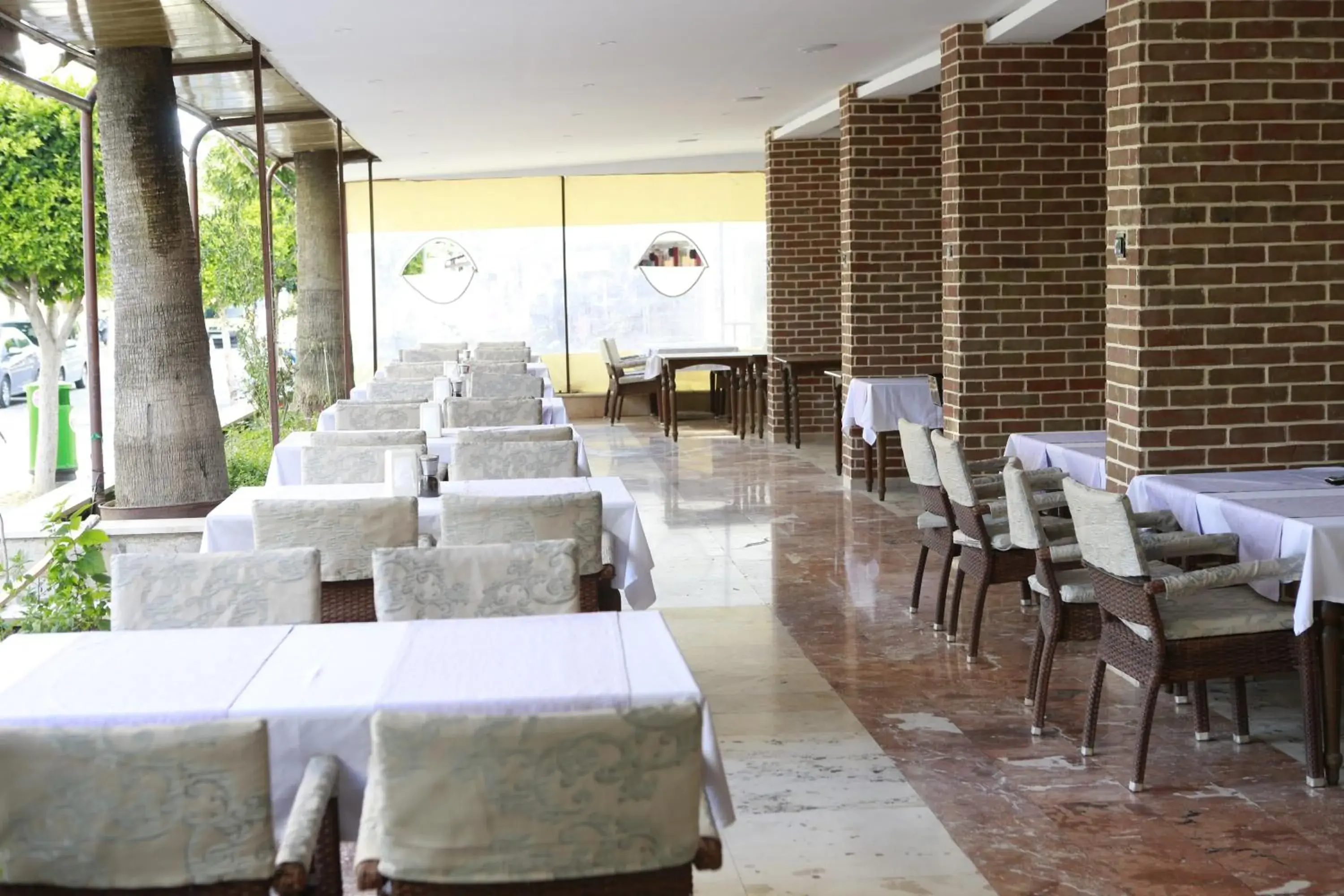 Food and drinks in Maren Beach Apart Hotel Food and drinks in Maren Beach Apart Hotel