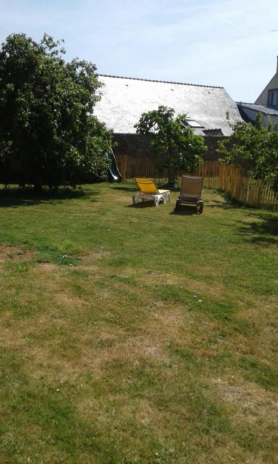 Garden in Hotel Restaurant Le Capricorne