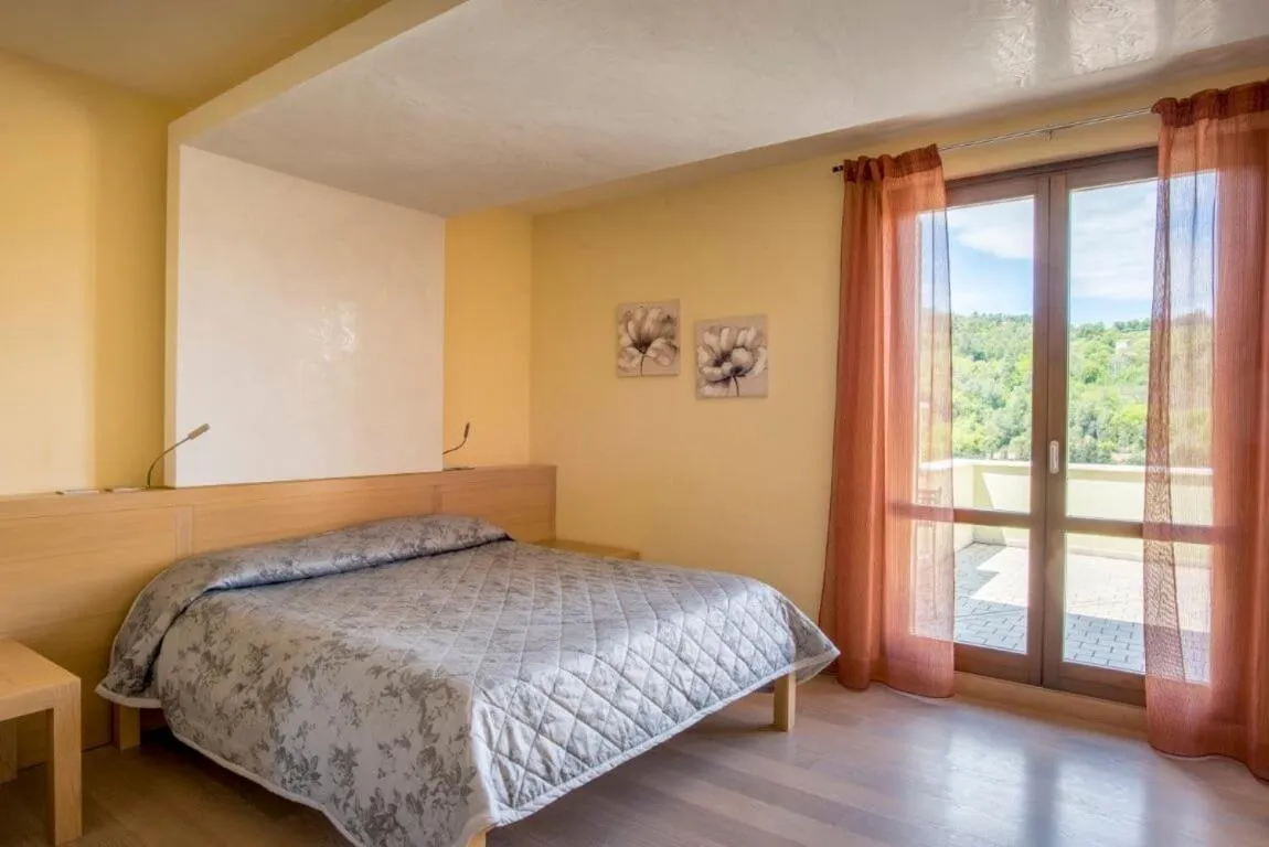 Photo of the whole room, Bed in Valle Rosa