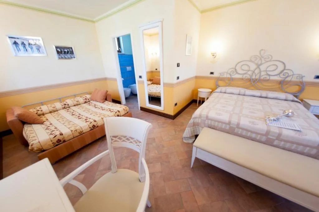 Photo of the whole room, Bed in Valle Rosa