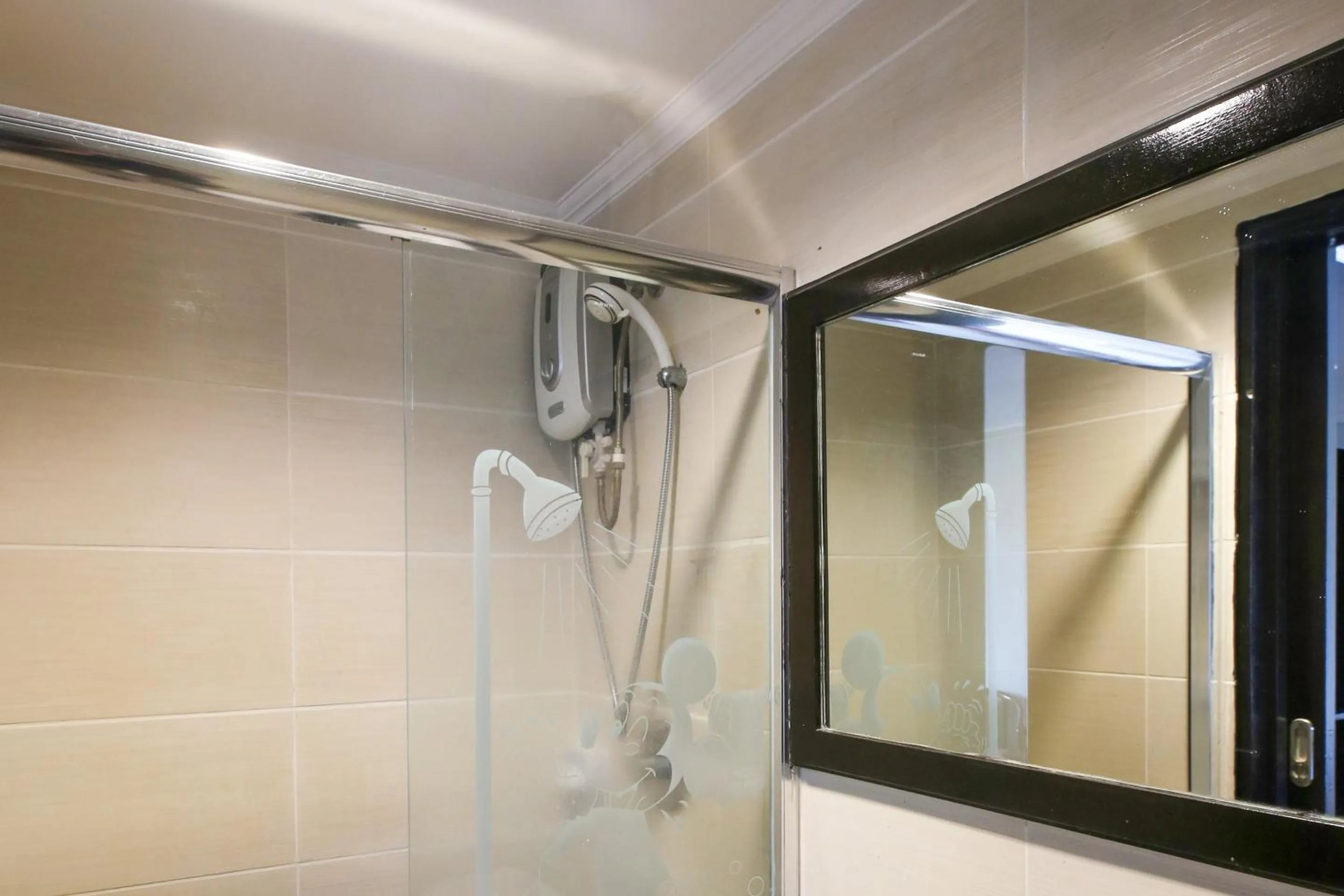 Bathroom in Super OYO 791 Bell Mansion