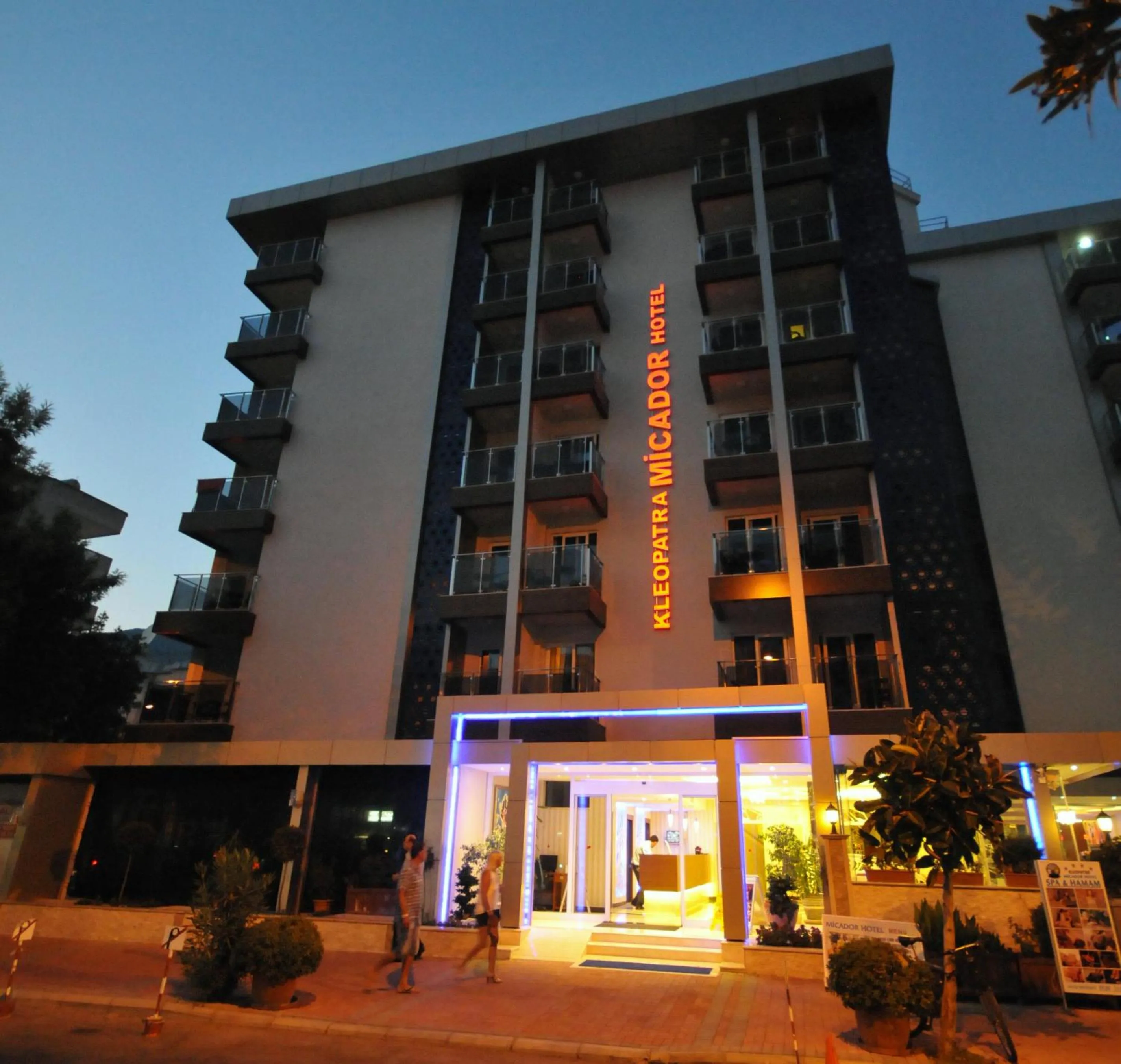 Facade/entrance in Kleopatra Micador Otel