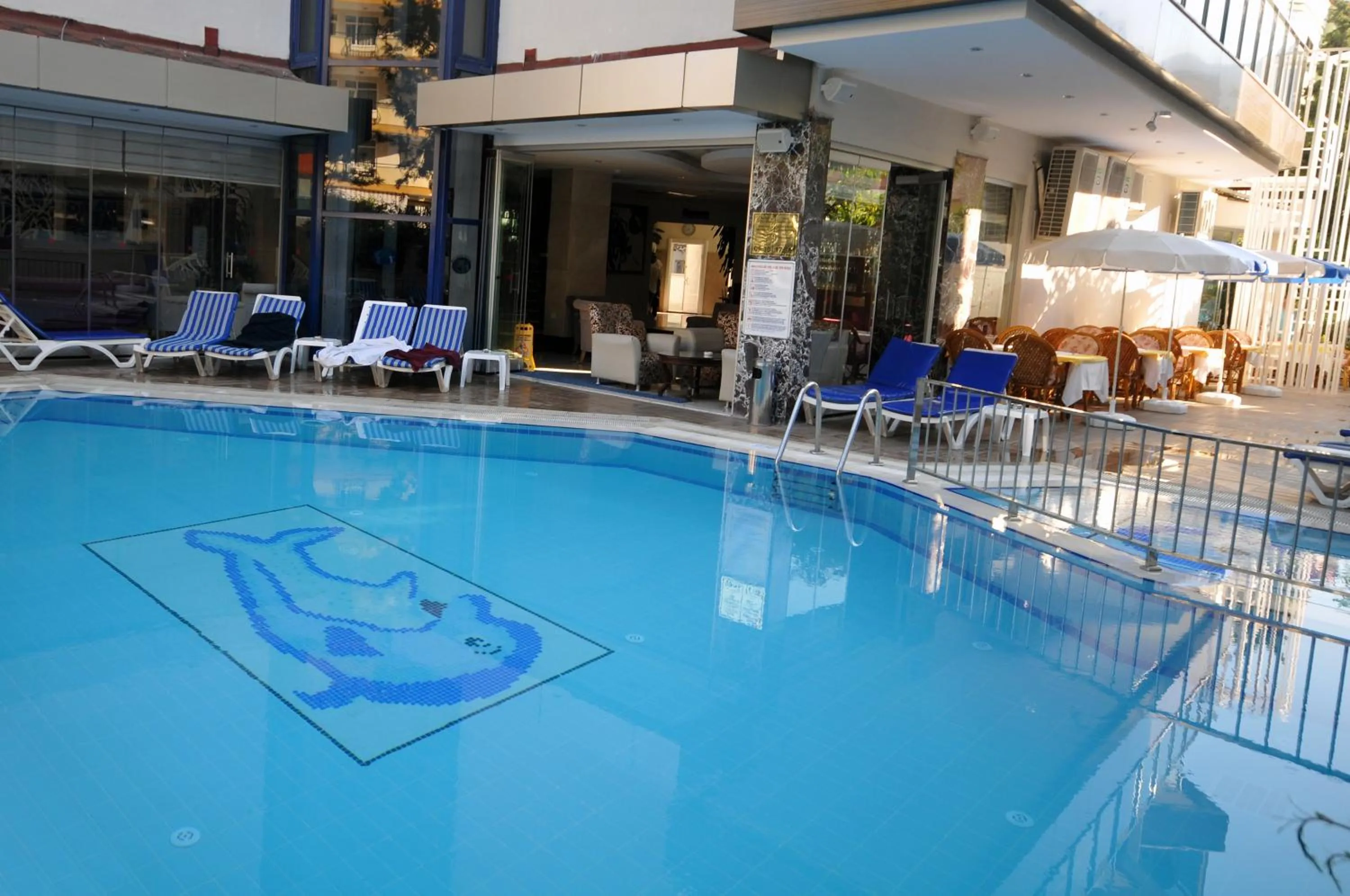 Swimming pool in Kleopatra Micador Otel