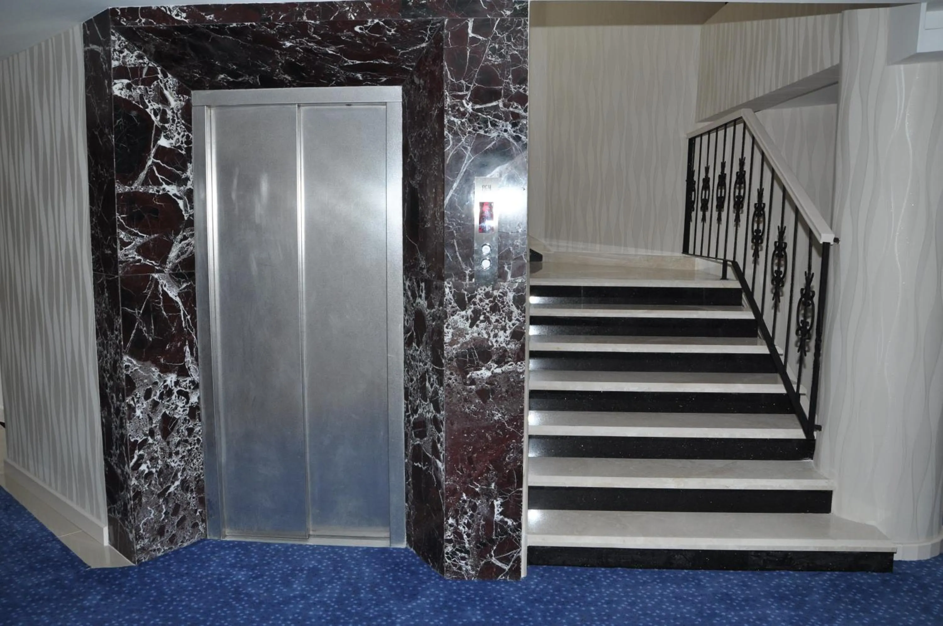 Decorative detail in Kleopatra Micador Otel