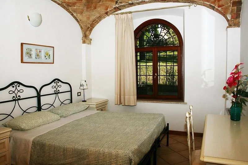 Day, Bed in Residence Bizzoni