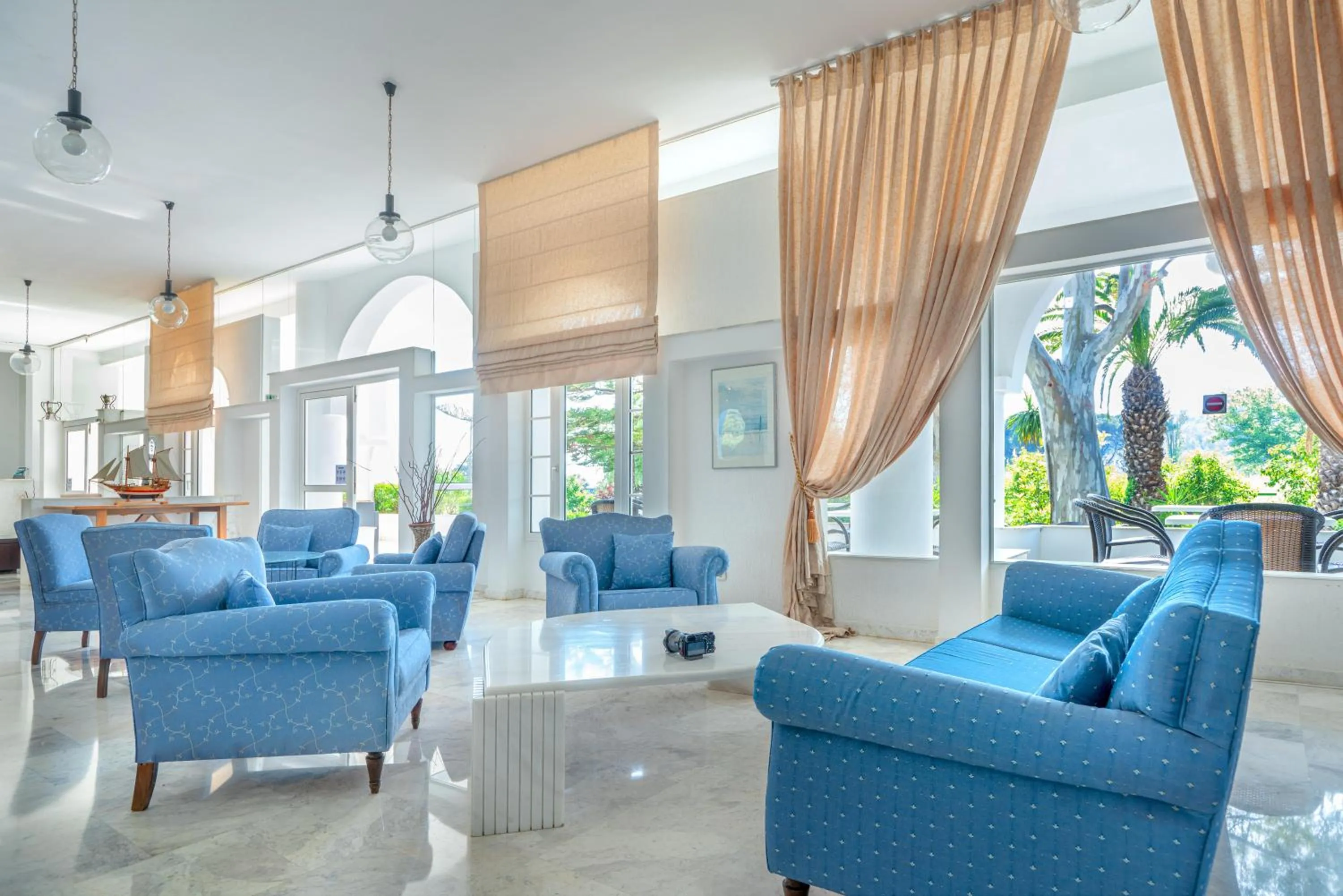 Lobby or reception in Arco Beach Hotel