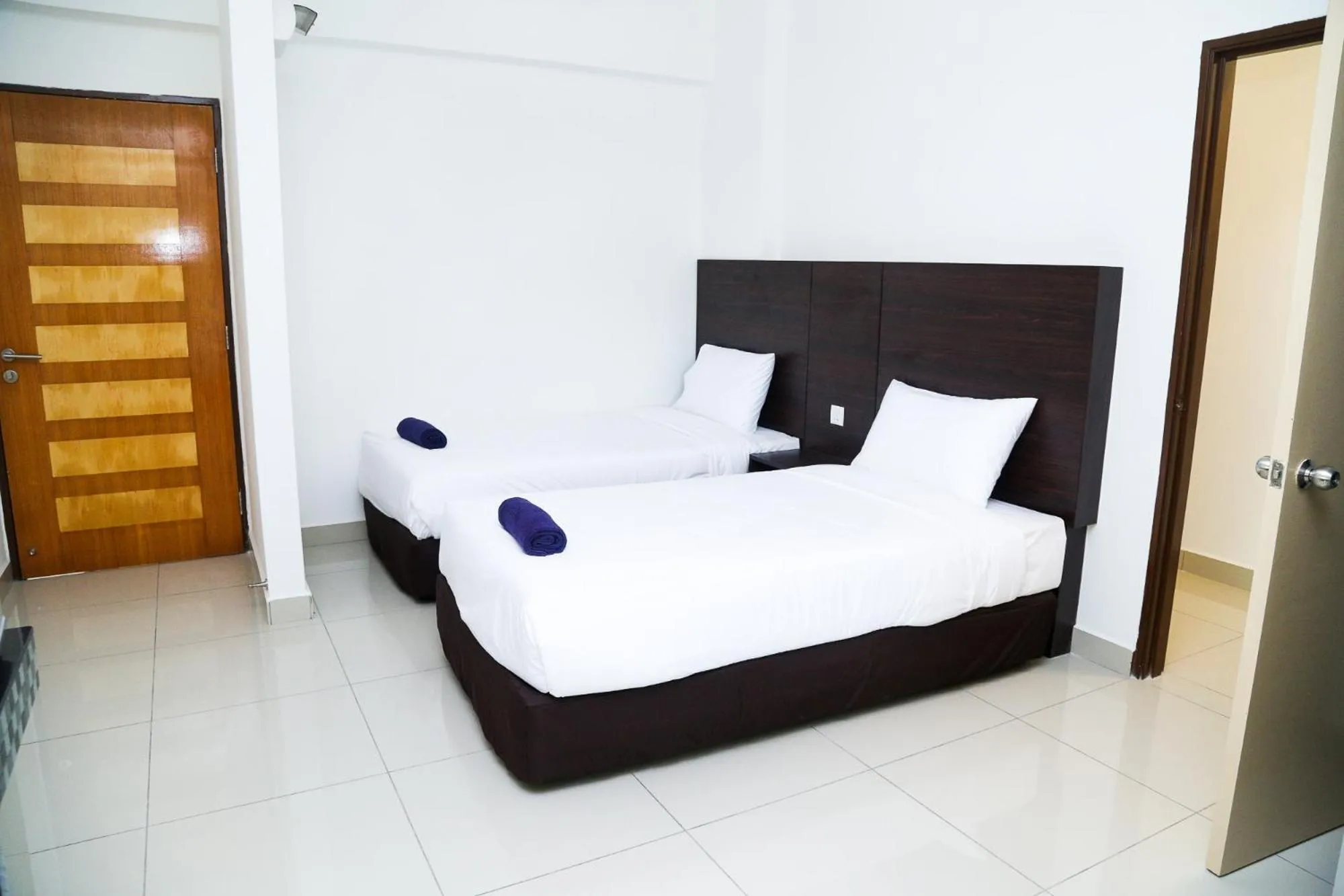 Bed in Marina Heights Resort