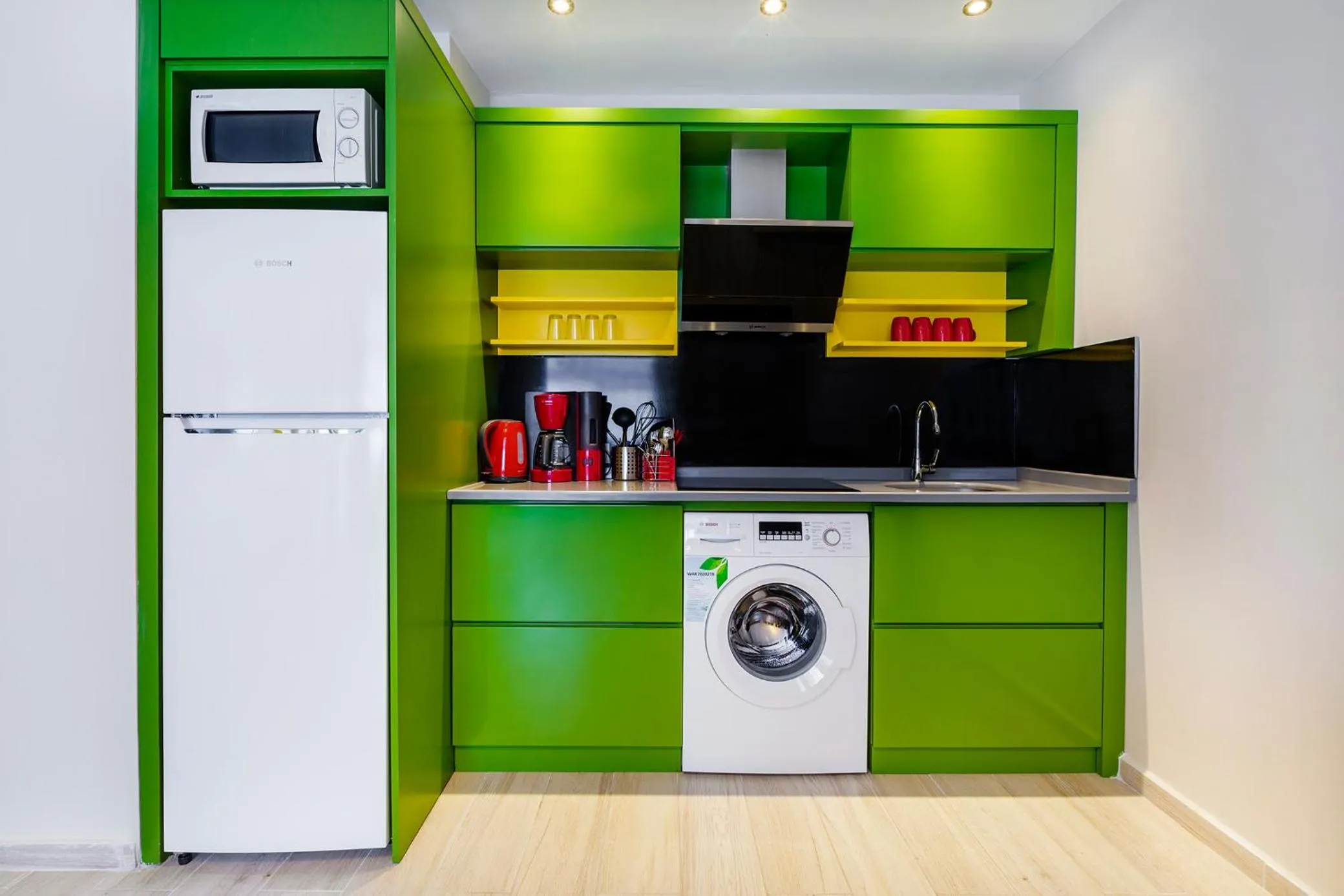 Kitchen or kitchenette in Twin Apart Hotel