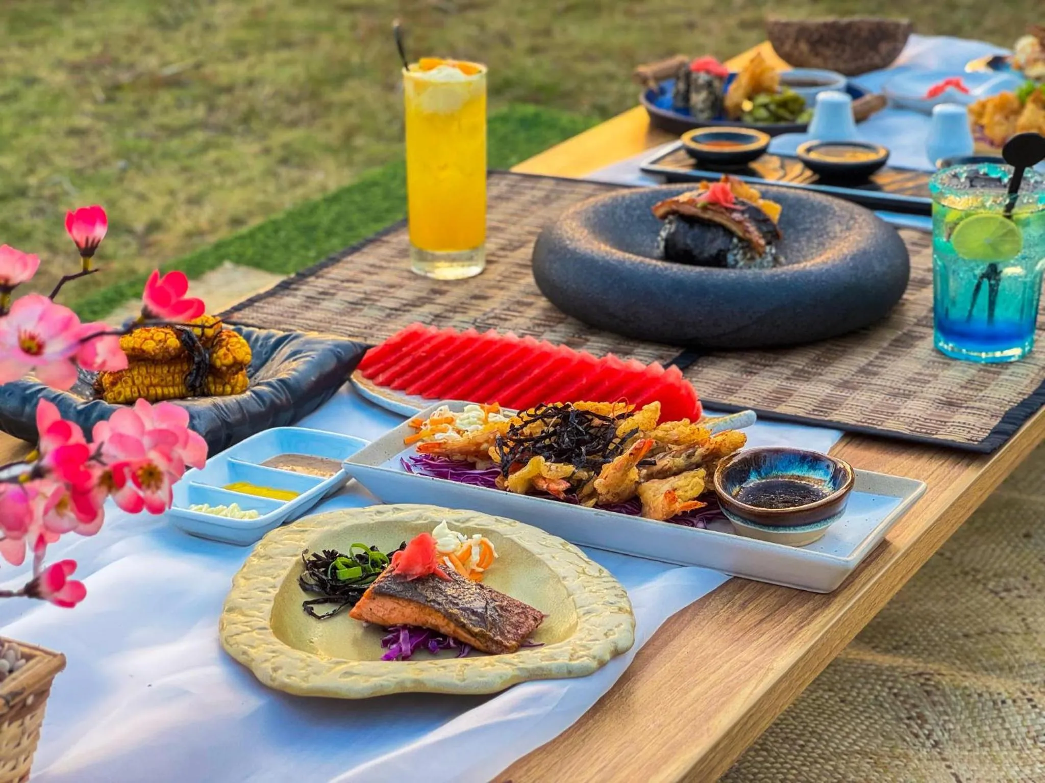 Food in Queen of the South Beach Resort