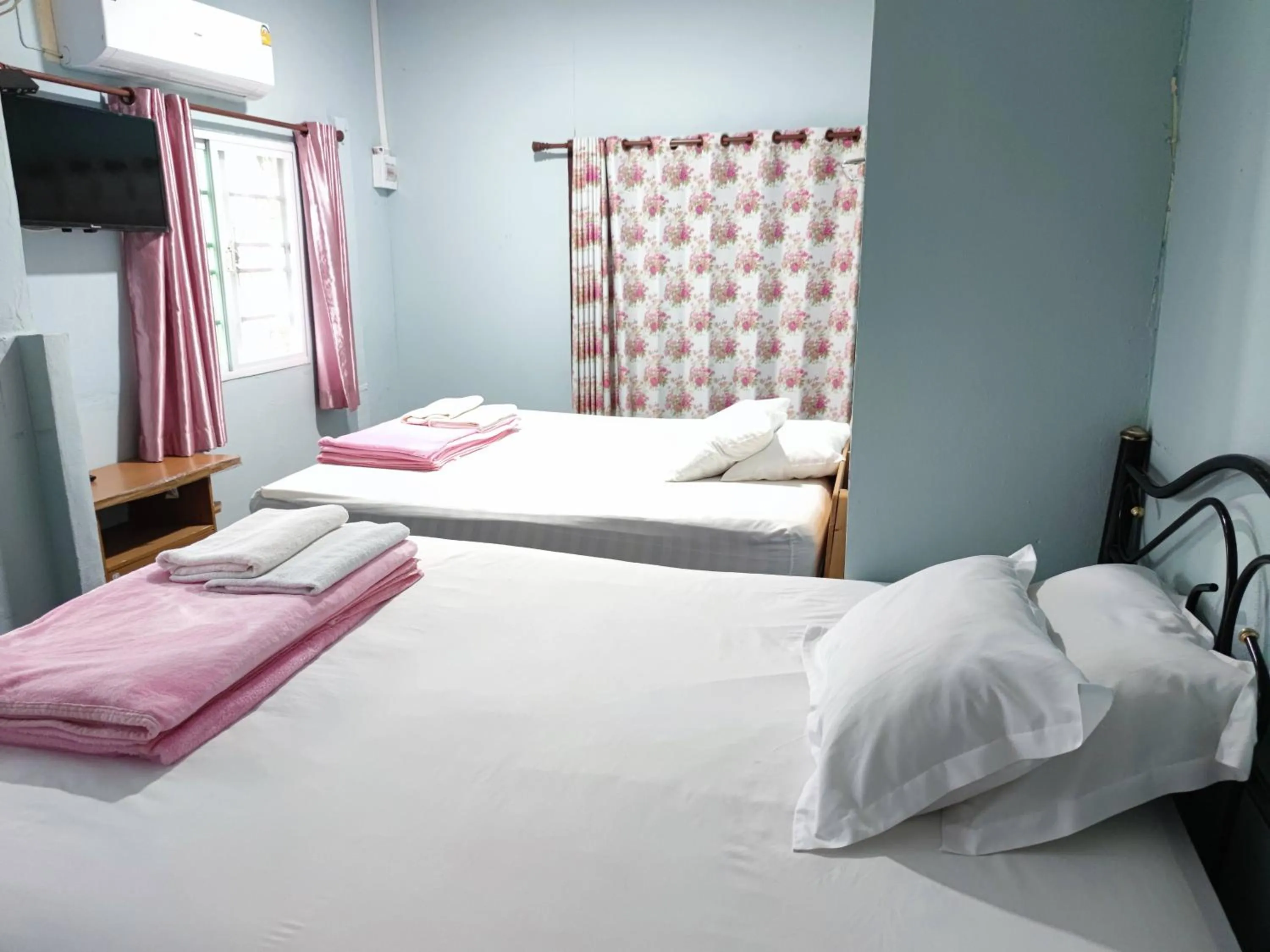 Bed in Chattong resort