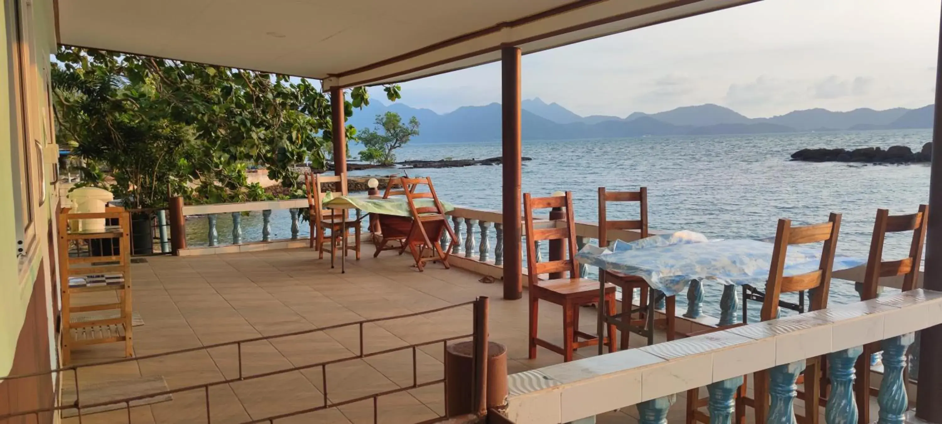 Deluxe Double Room with Sea View in Chattong resort Deluxe Double Room with Sea View in Chattong resort