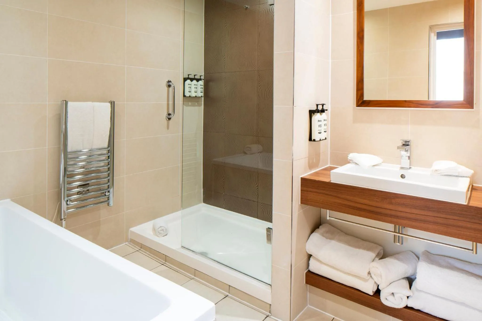 Photo of the whole room, Bed in Hotel Indigo Edinburgh by IHG