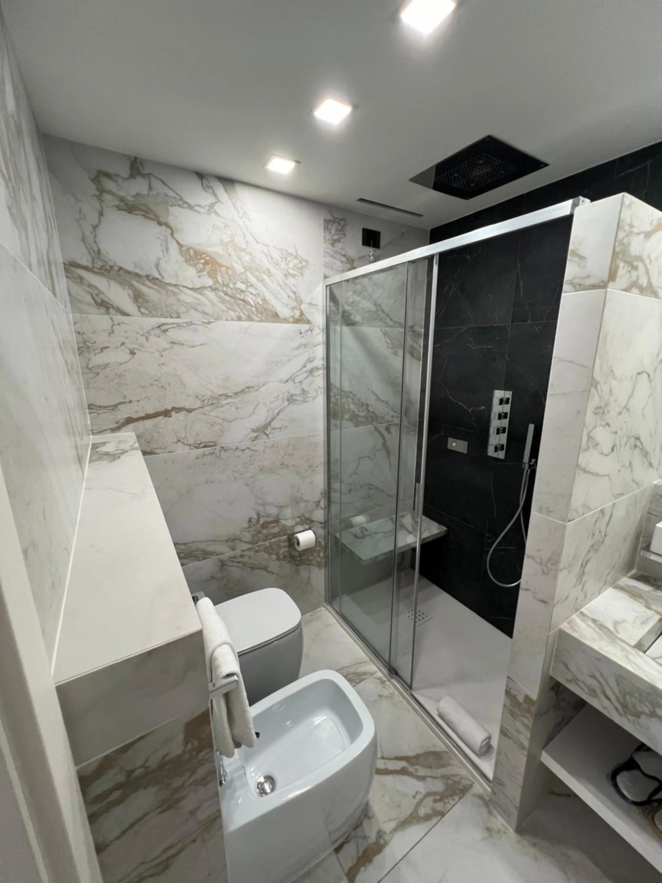 Bathroom in Maison Tritone
