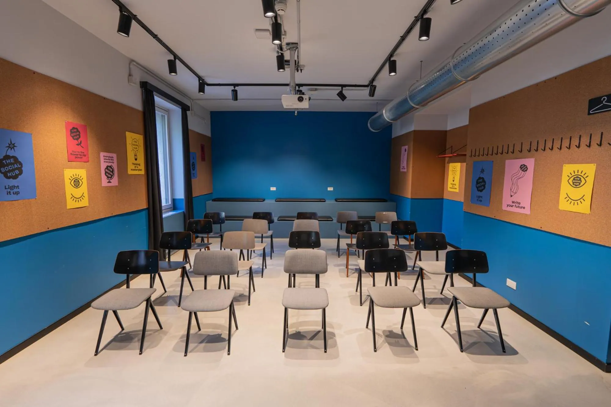 Meeting/conference room in The Social Hub Florence Lavagnini