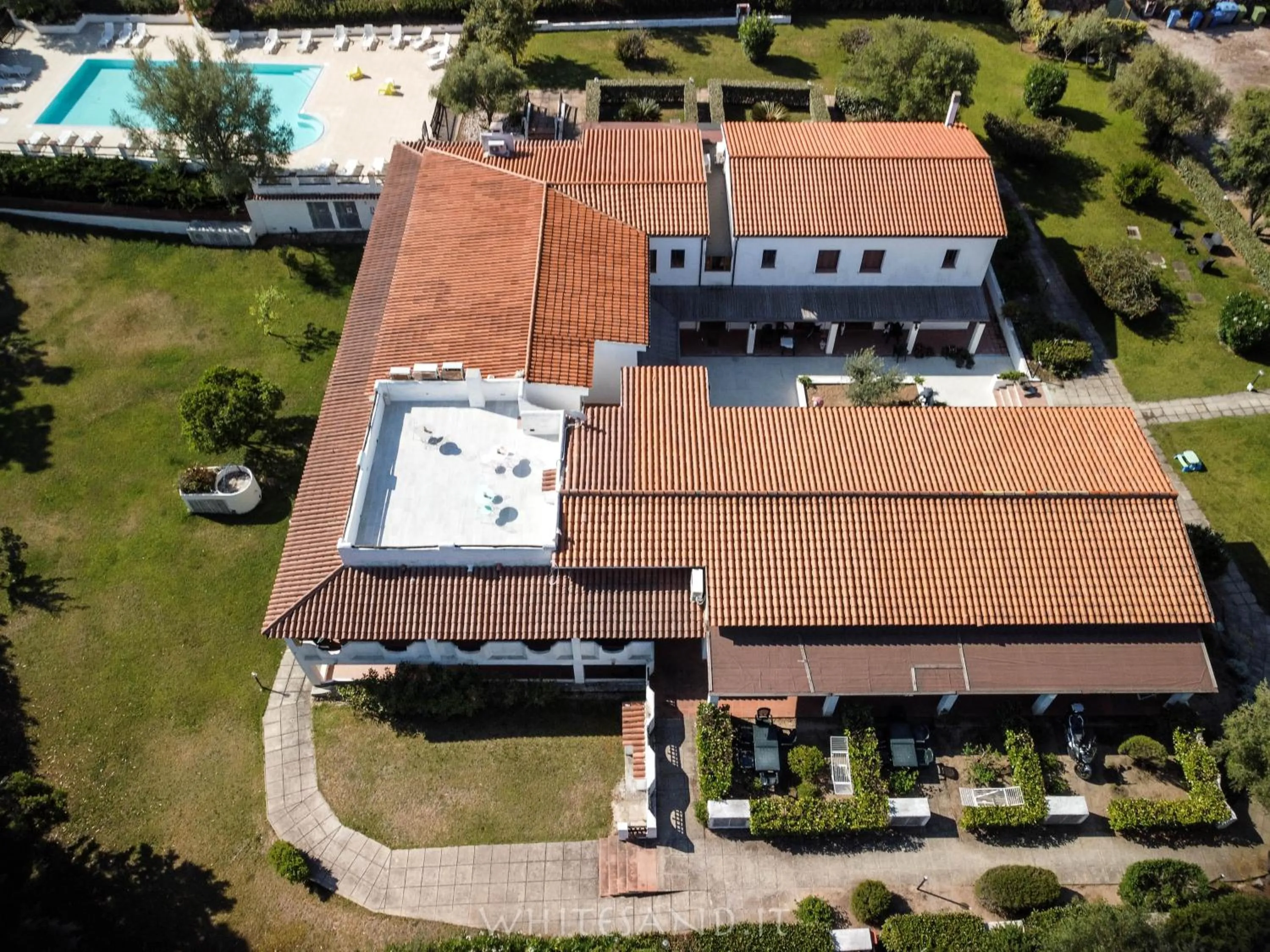 Bird's eye view in White Sand Residence