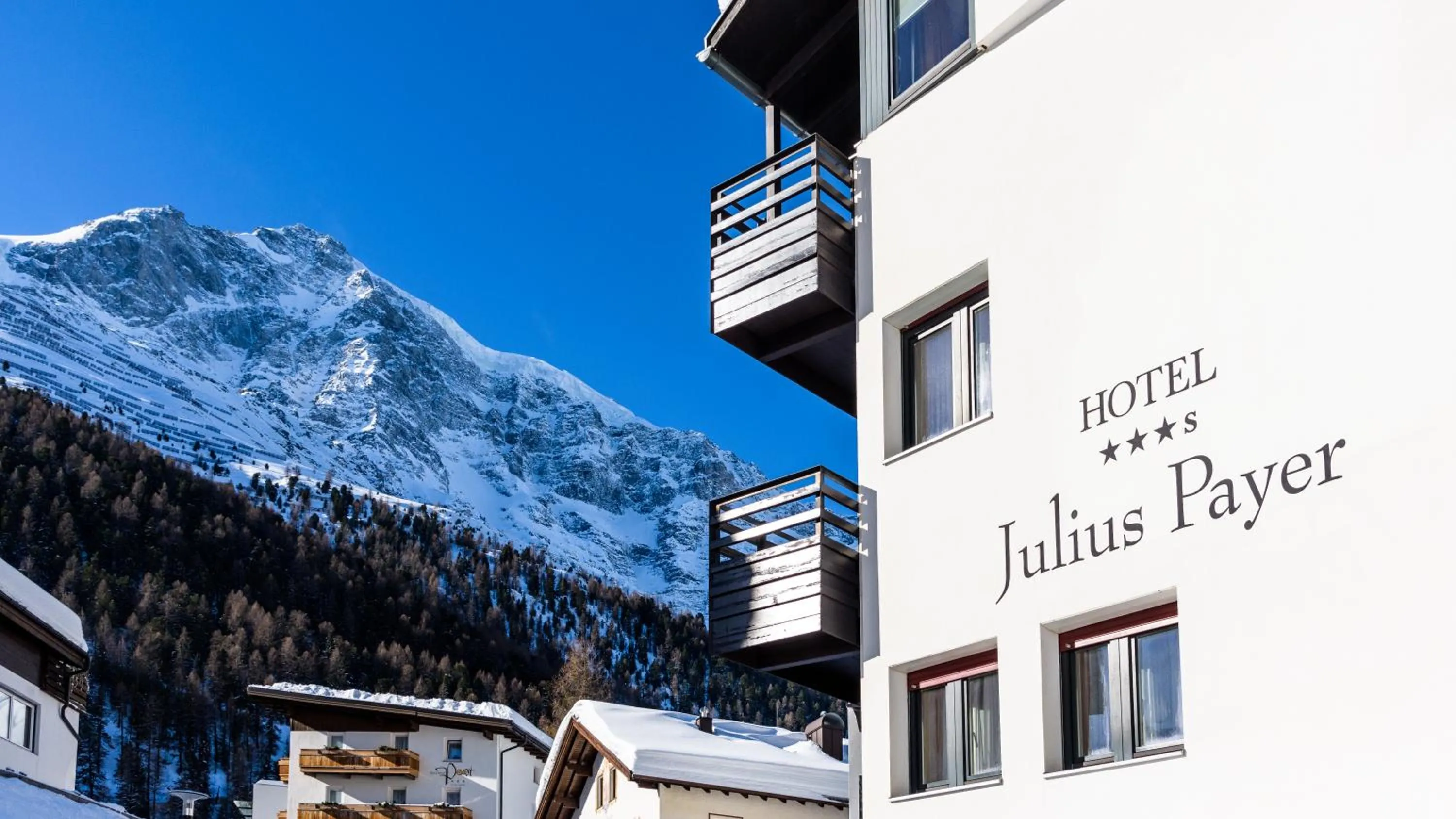 Property building in Hotel Julius Payer