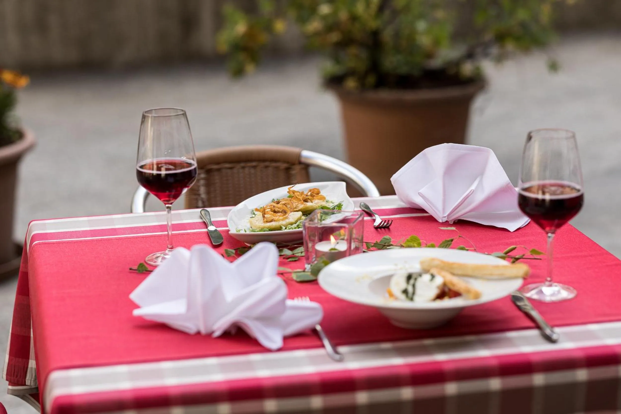 Restaurant/places to eat in Hotel Julius Payer
