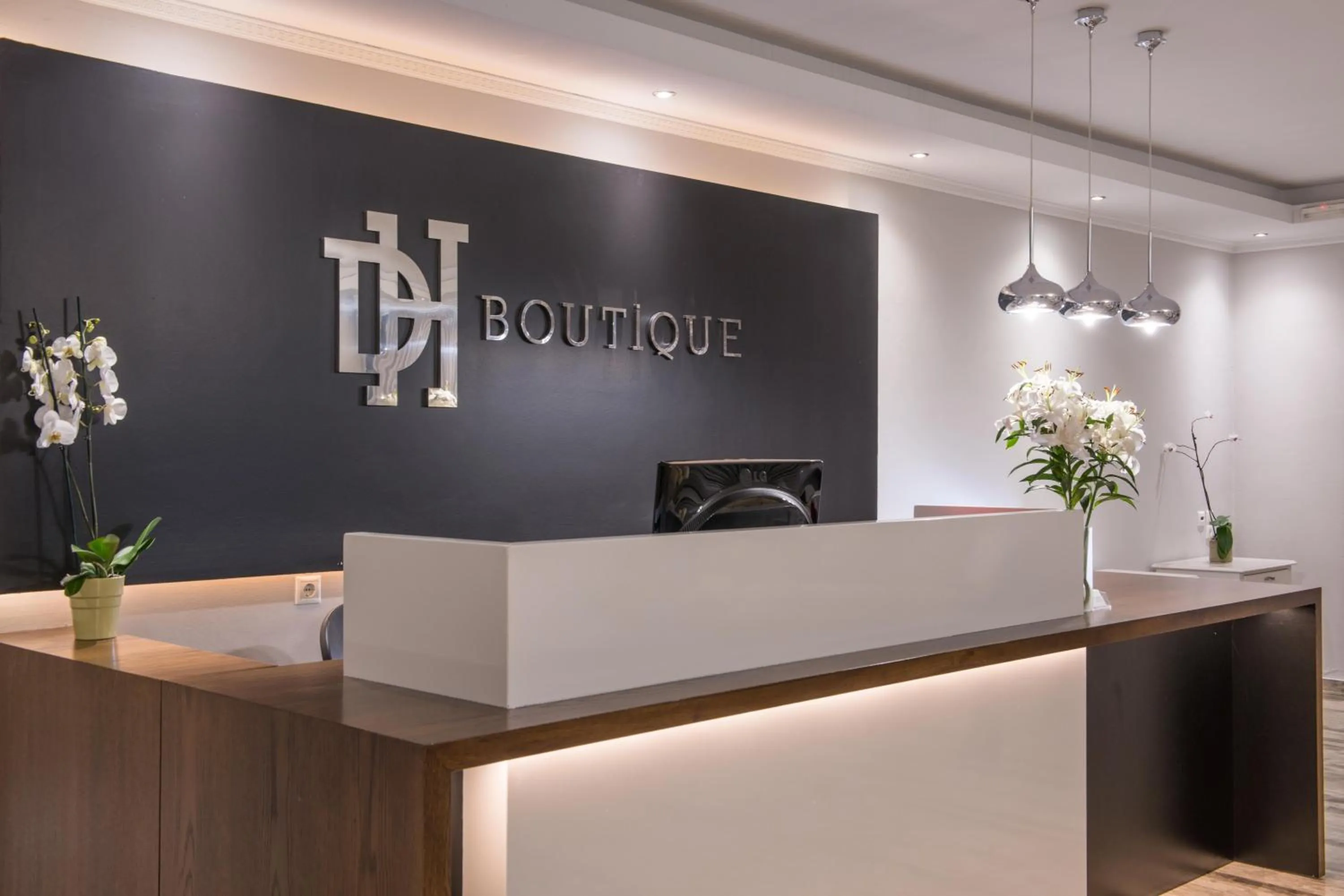 Lobby or reception in Dore Boutique Hotel