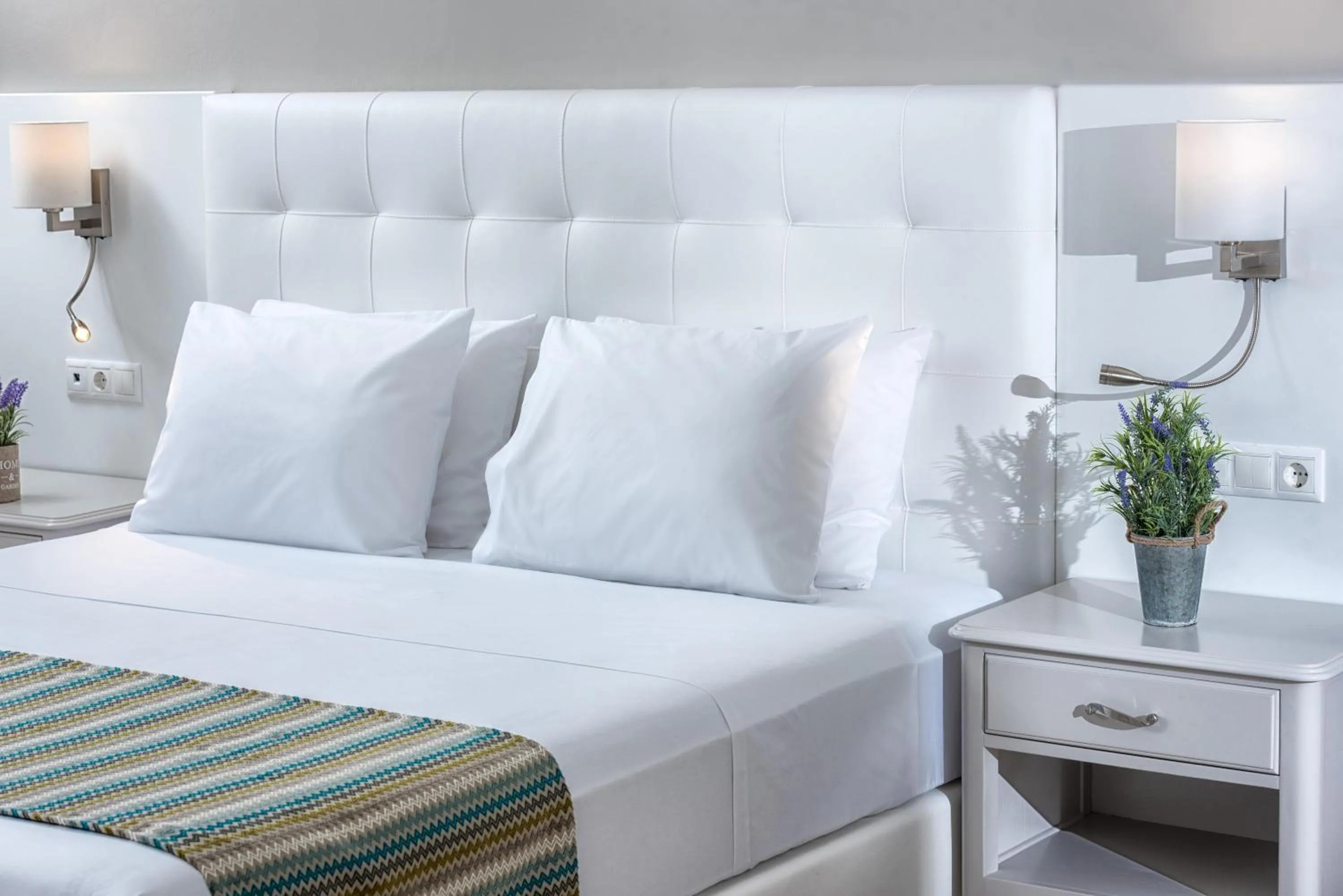 Photo of the whole room, Bed in Dore Boutique Hotel