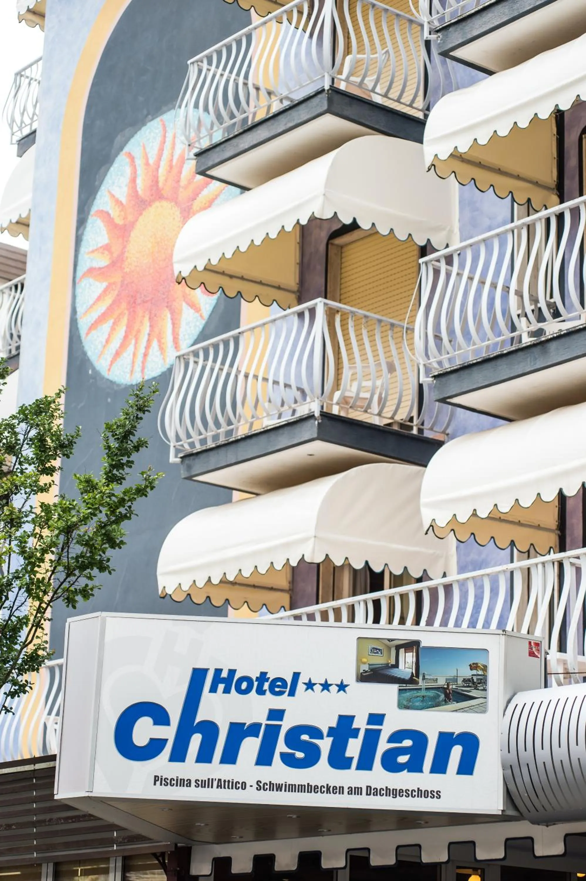 Facade/entrance in Hotel Christian