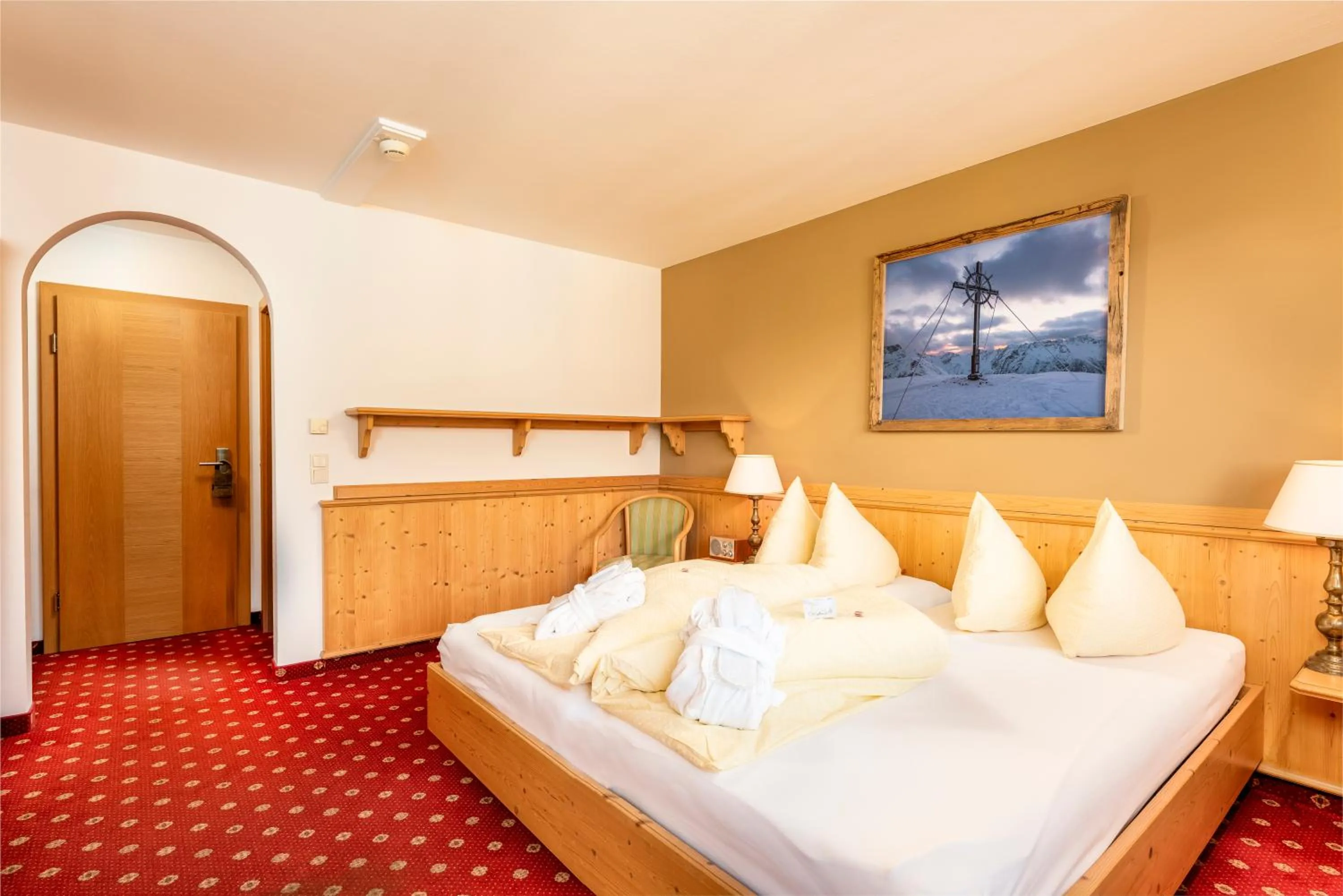 Photo of the whole room, Bed in Alpen Wohlfühlhotel Dörflwirt