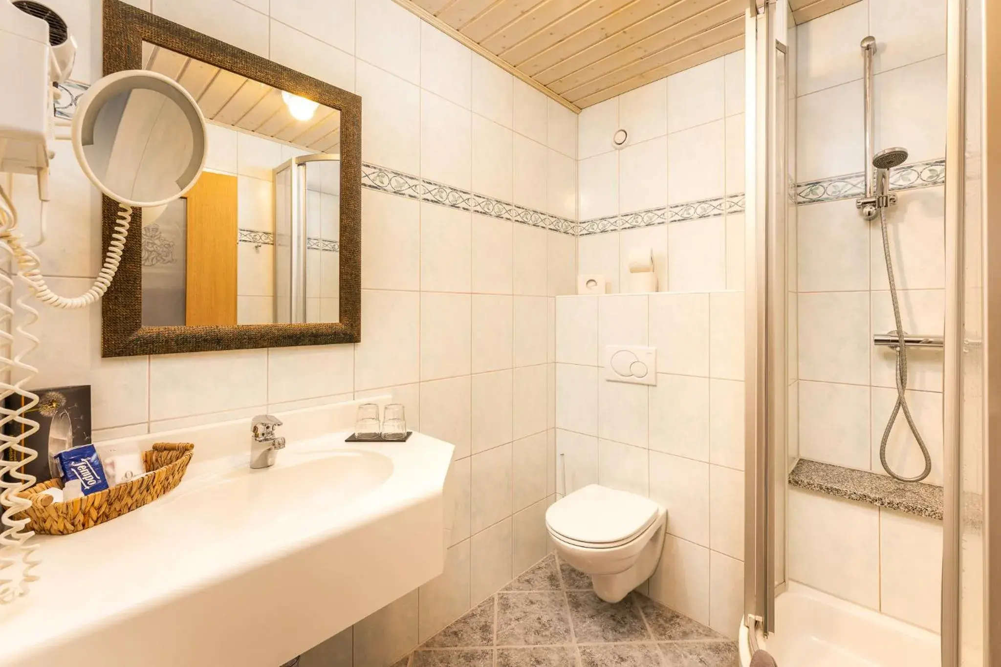 Family Room in Alpen Wohlfühlhotel Dörflwirt Family Room in Alpen Wohlfühlhotel Dörflwirt