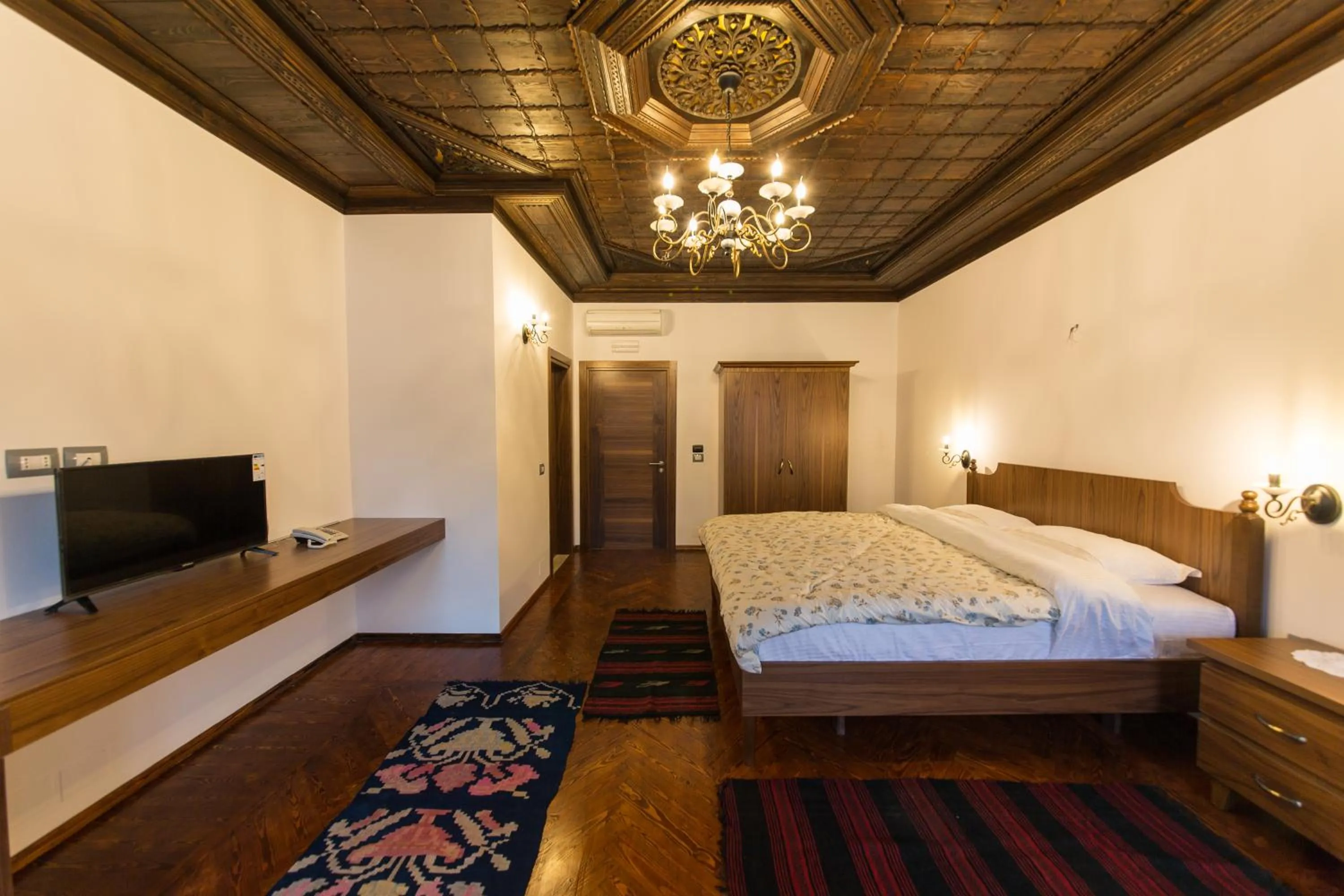 Bedroom, Bed in Hotel Onufri