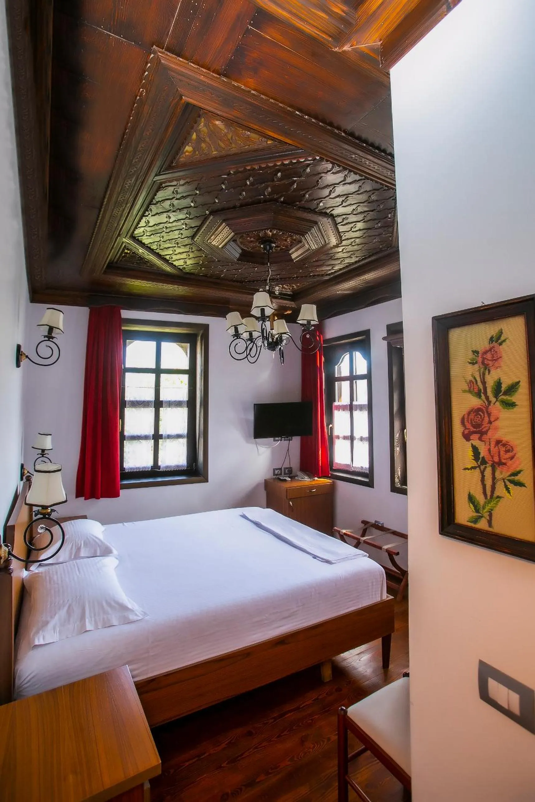 Bedroom, Bed in Hotel Onufri